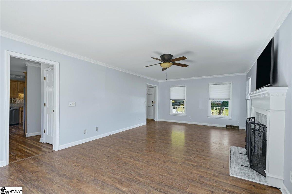 202 Bright Water Lane Property Photo 9
