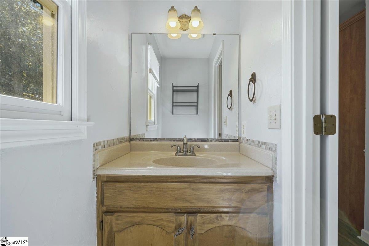 202 Bright Water Lane Property Photo 11