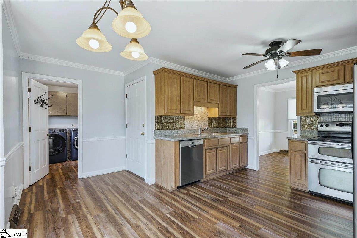 202 Bright Water Lane Property Photo 13