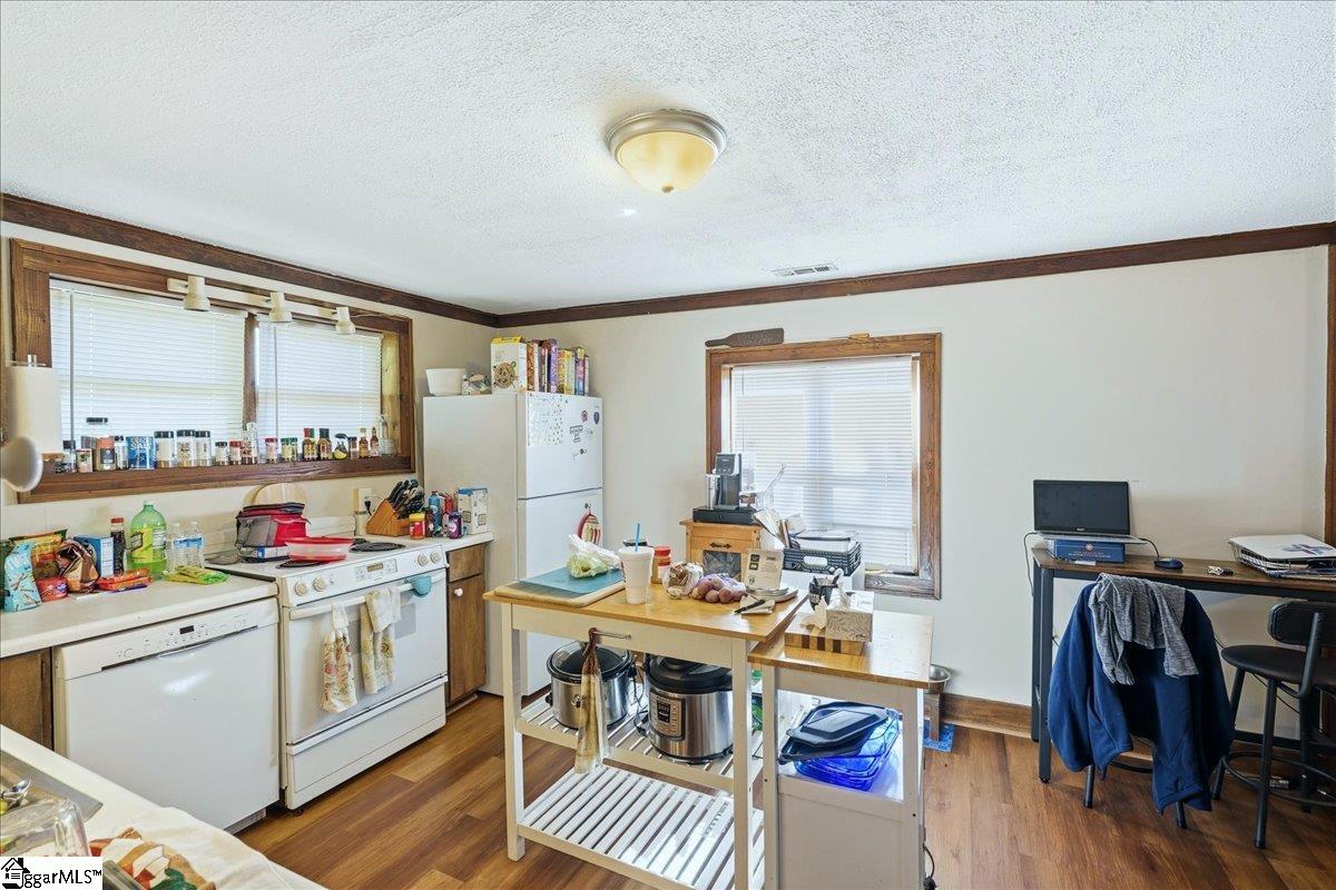 1676 Old Charlotte Road Property Photo 8