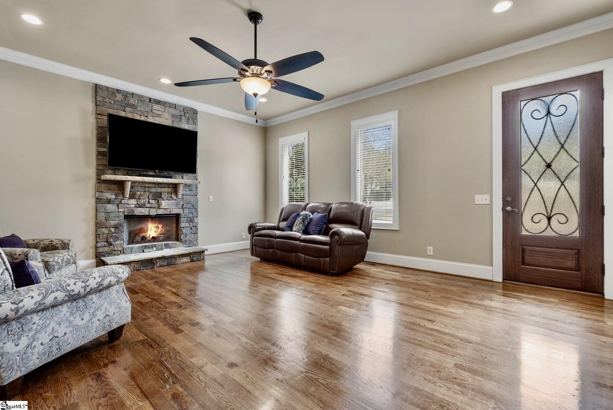8 Arezzo Drive Property Photo 12