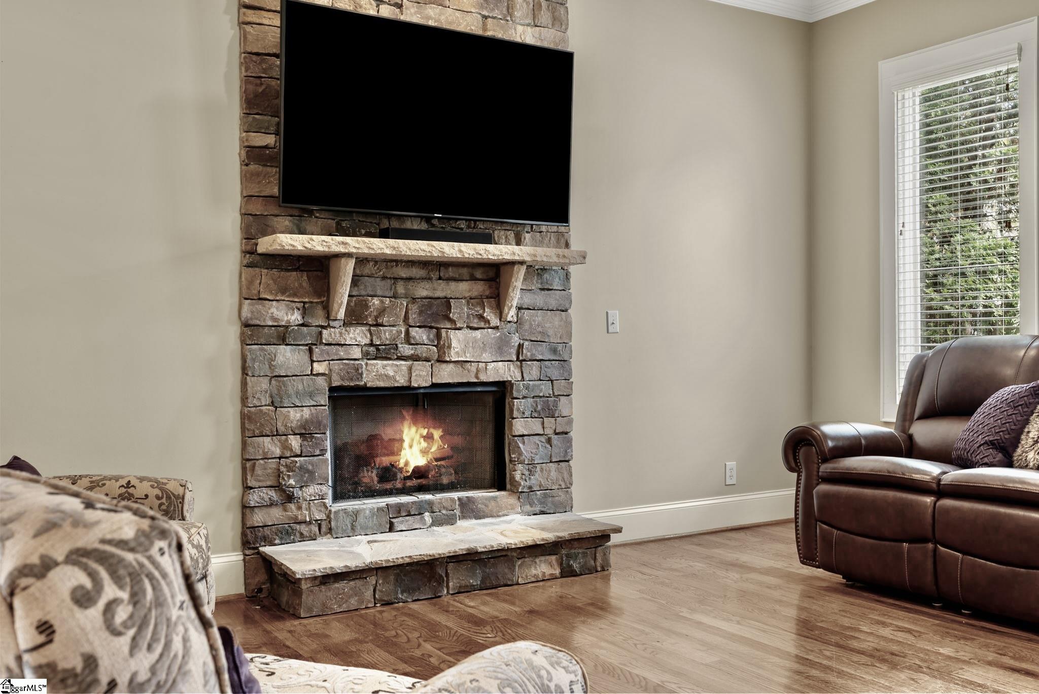 8 Arezzo Drive Property Photo 16