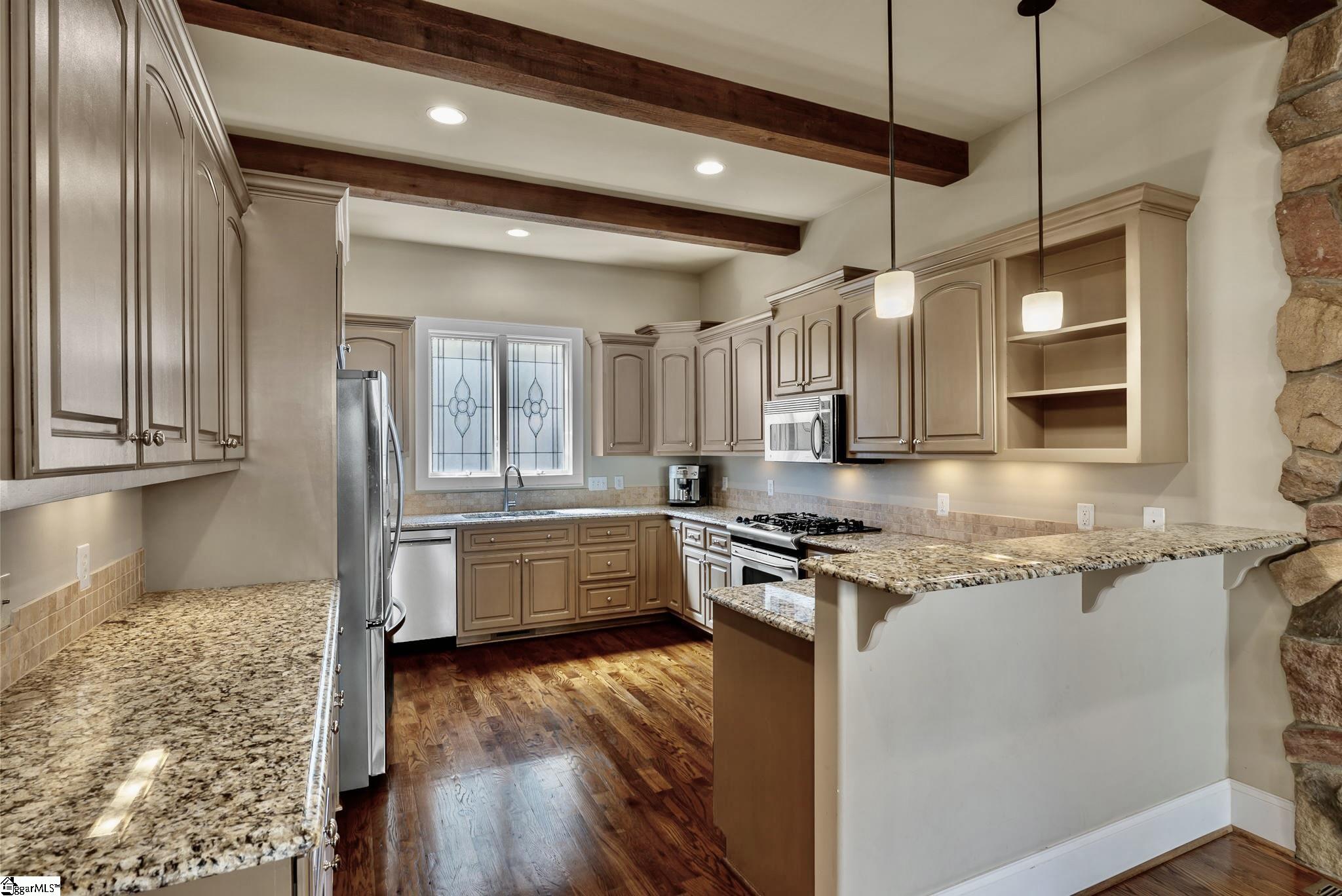 8 Arezzo Drive Property Photo 24
