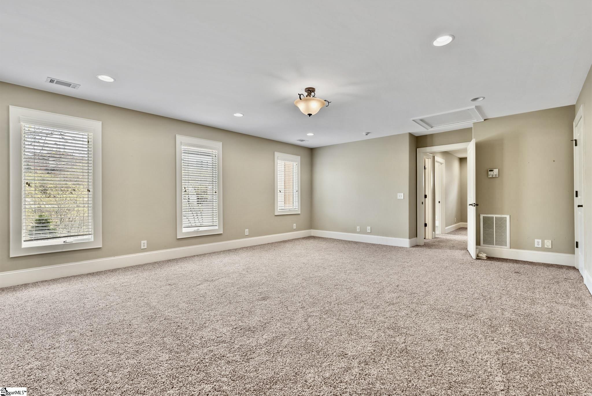 8 Arezzo Drive Property Photo 34