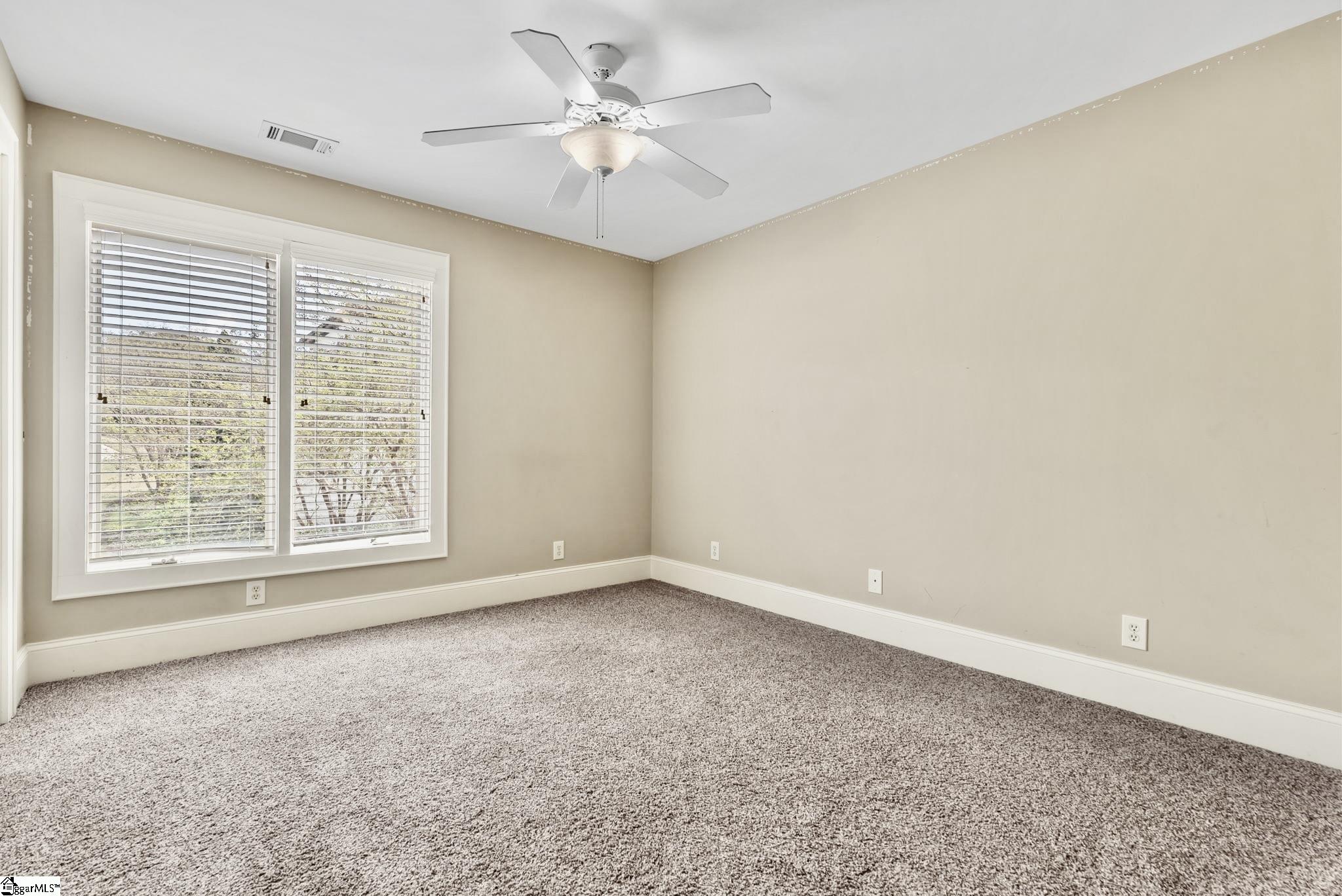 8 Arezzo Drive Property Photo 36