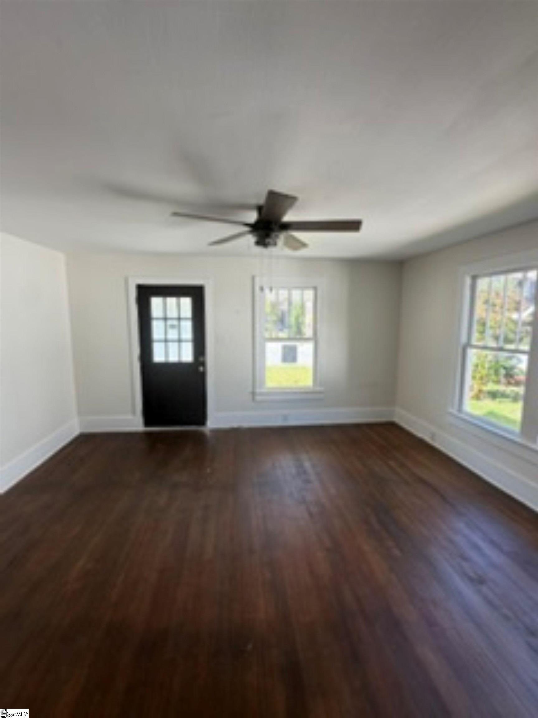 608 W Buford Street Property Photo 3