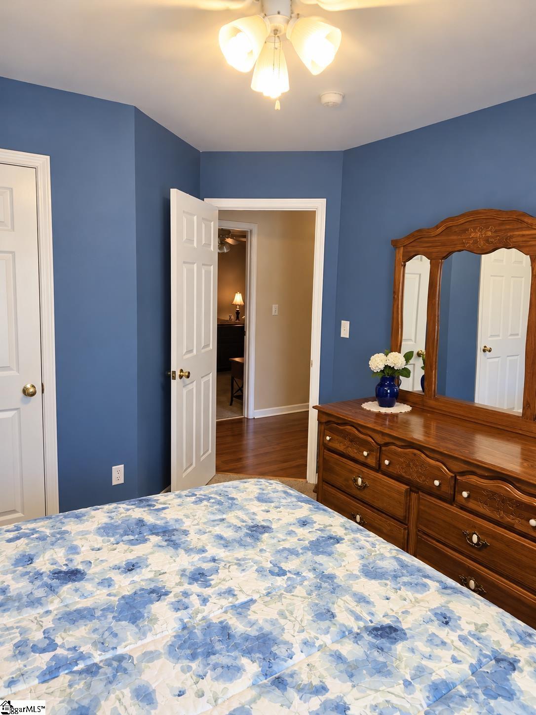 126 Kingsgate Way Property Photo 17