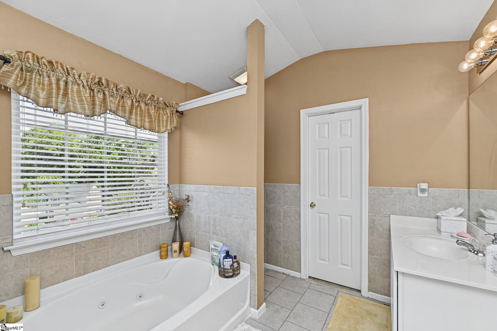 300 Bellarine Drive Property Photo 15