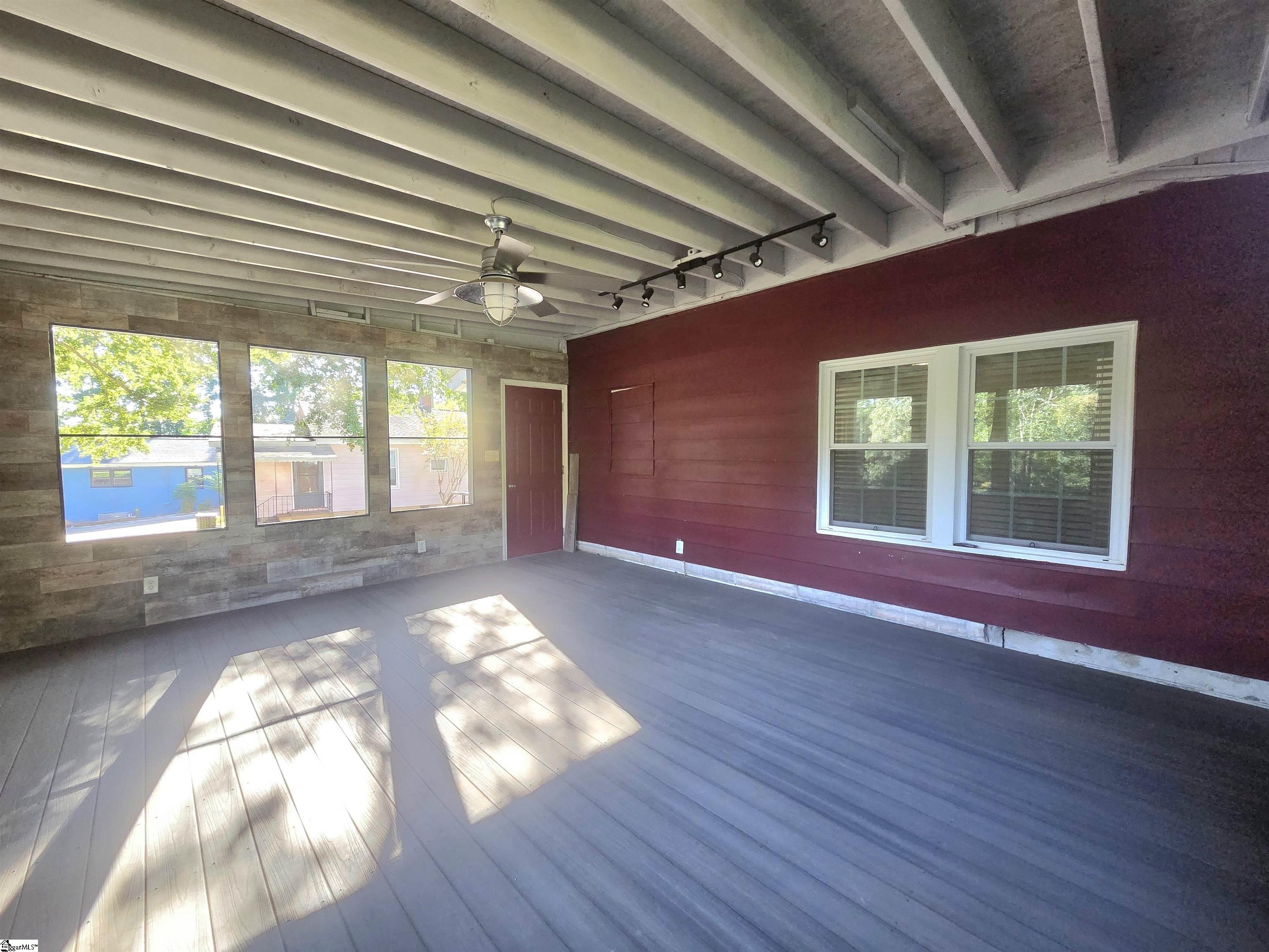 2817 Anderson Road Property Photo 20