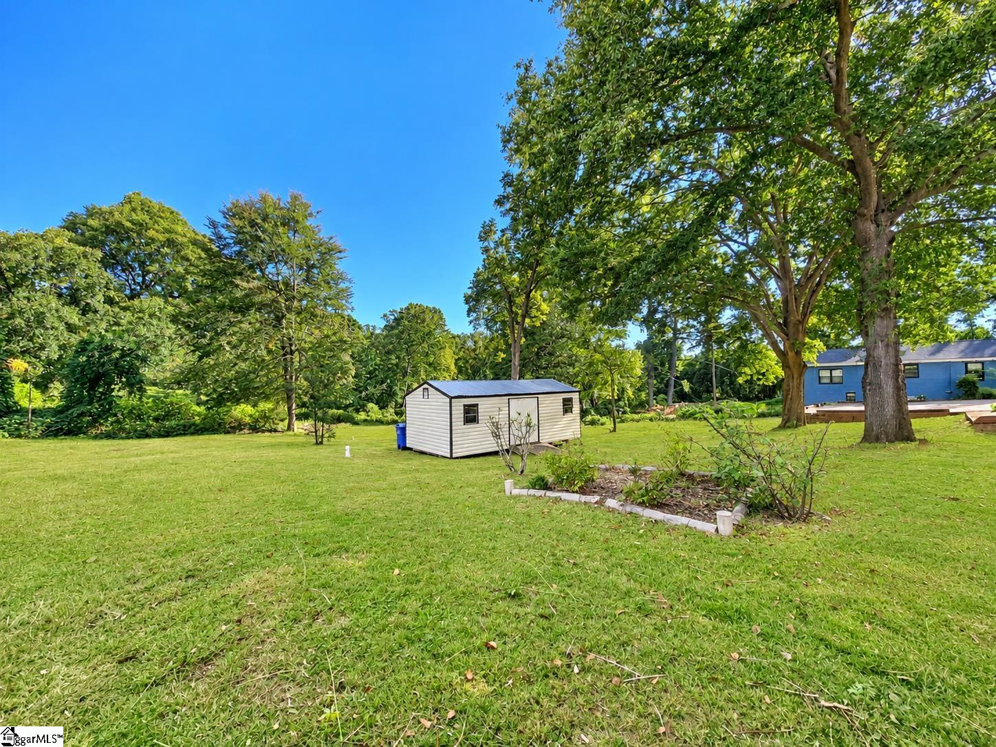 2817 Anderson Road Property Photo 23