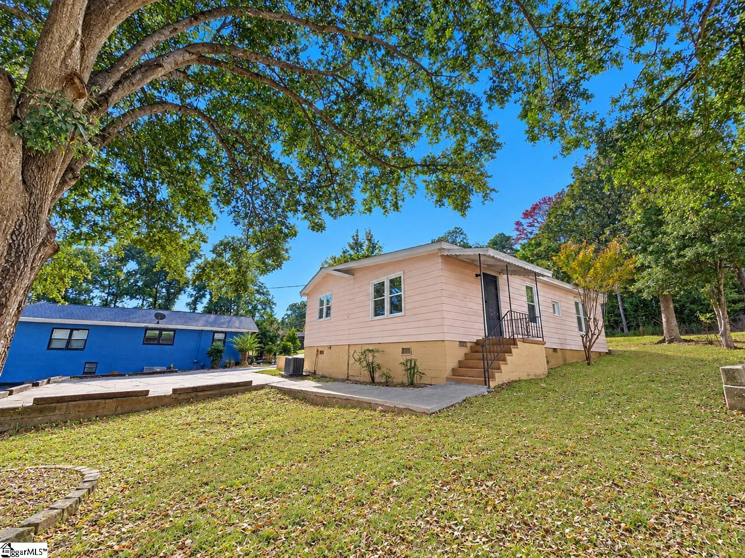 2819 Anderson Road Property Photo 3