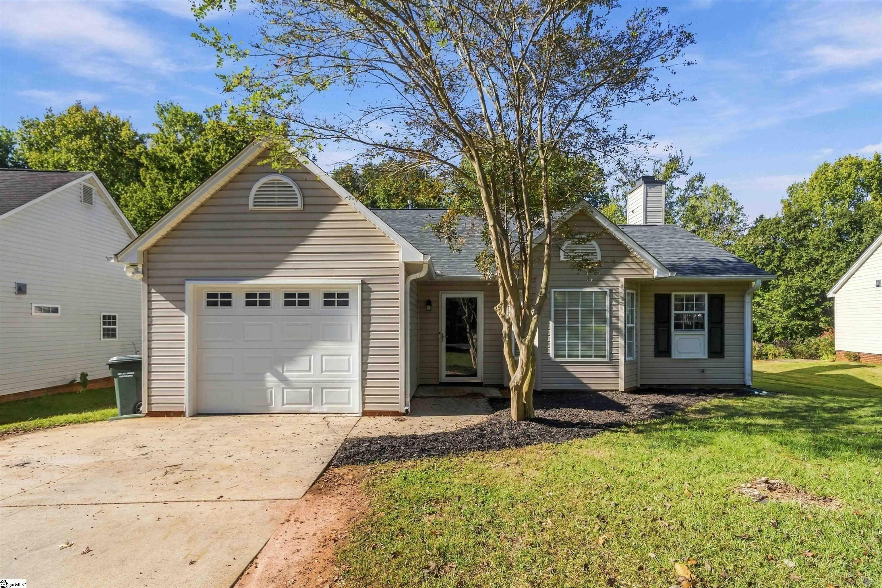 205 Riverside Chase Circle Property Photo 1