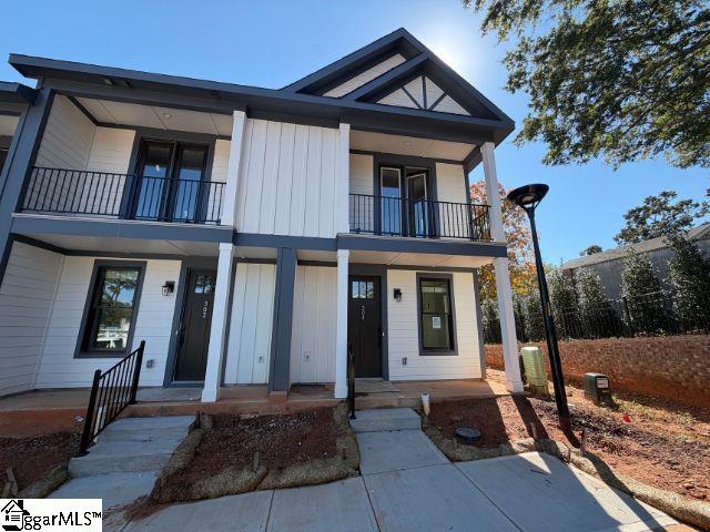 9 Hawthorne Lane Property Photo 1