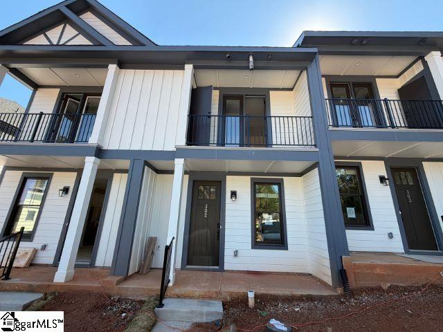 9 Hawthorne Lane Property Photo 1