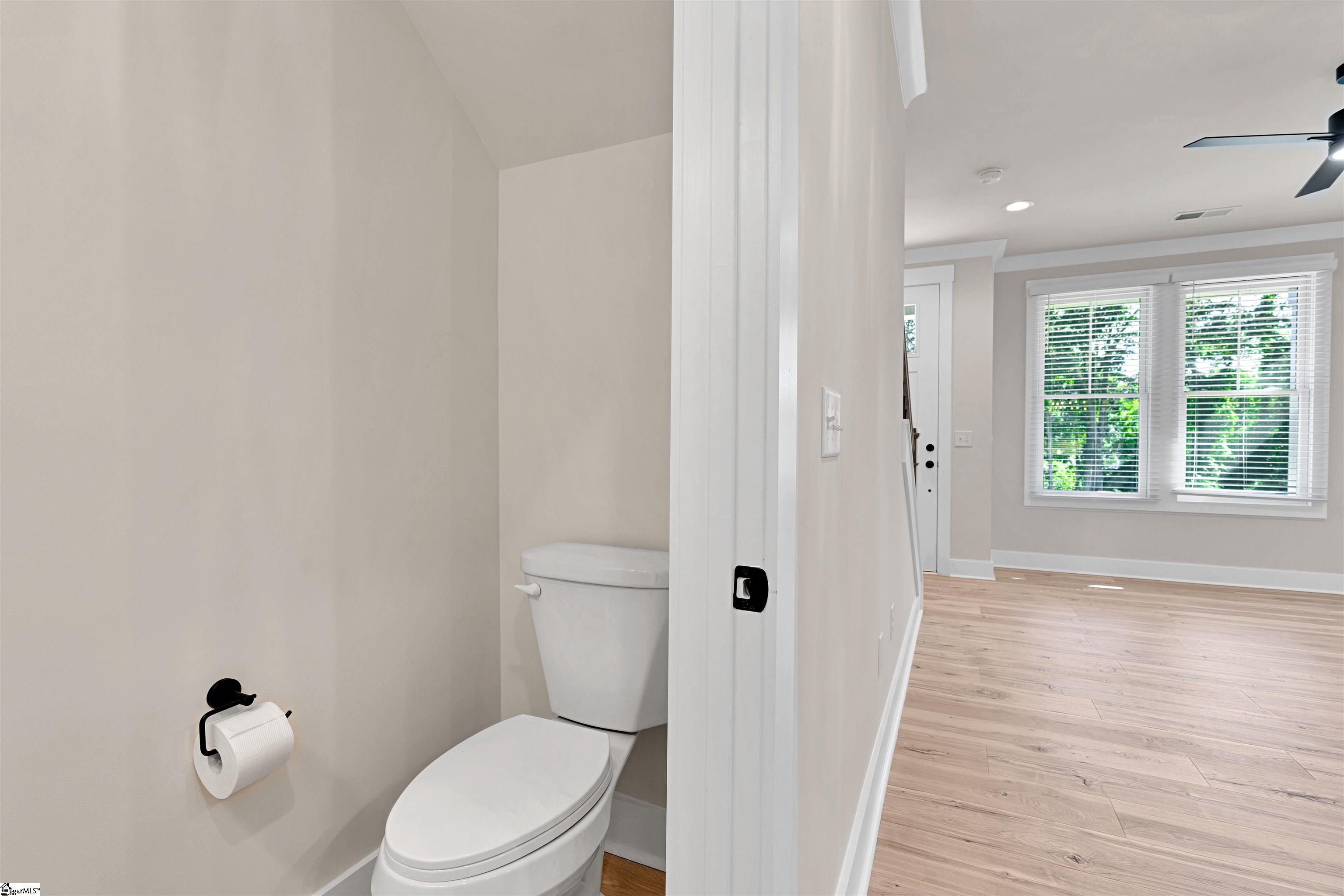9 Hawthorne Lane Property Photo 12