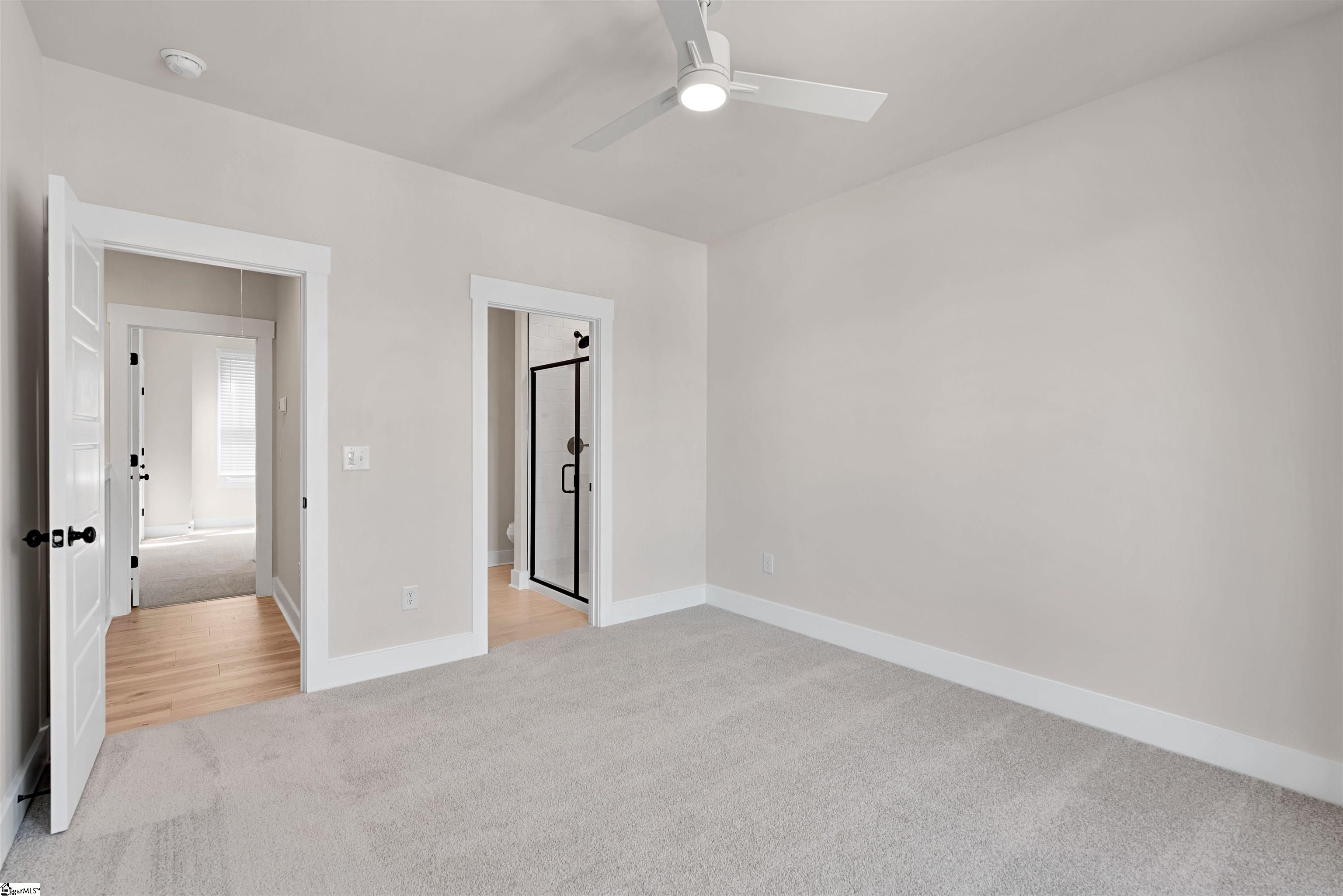 9 Hawthorne Lane Property Photo 16