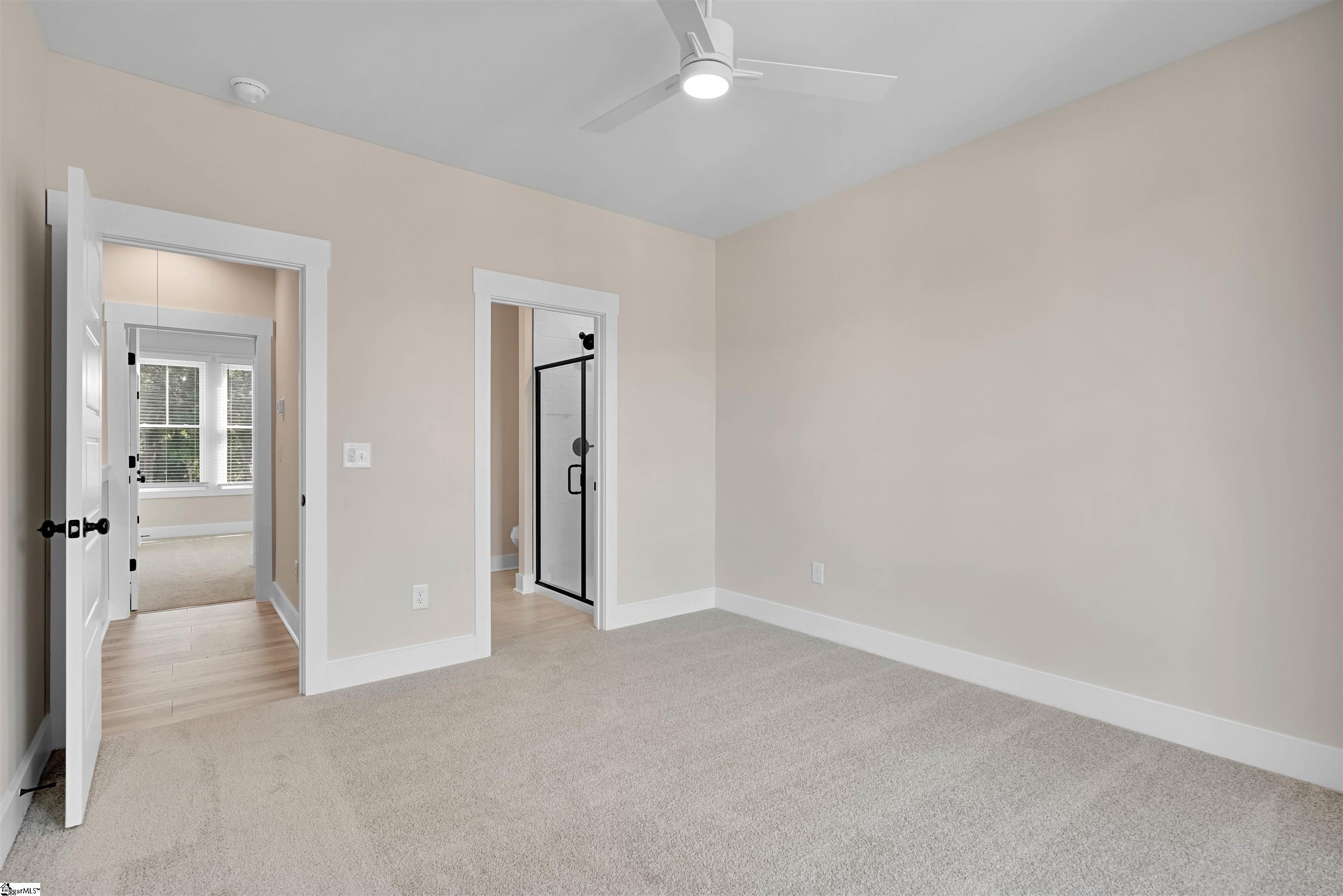 9 Hawthorne Lane Property Photo 16