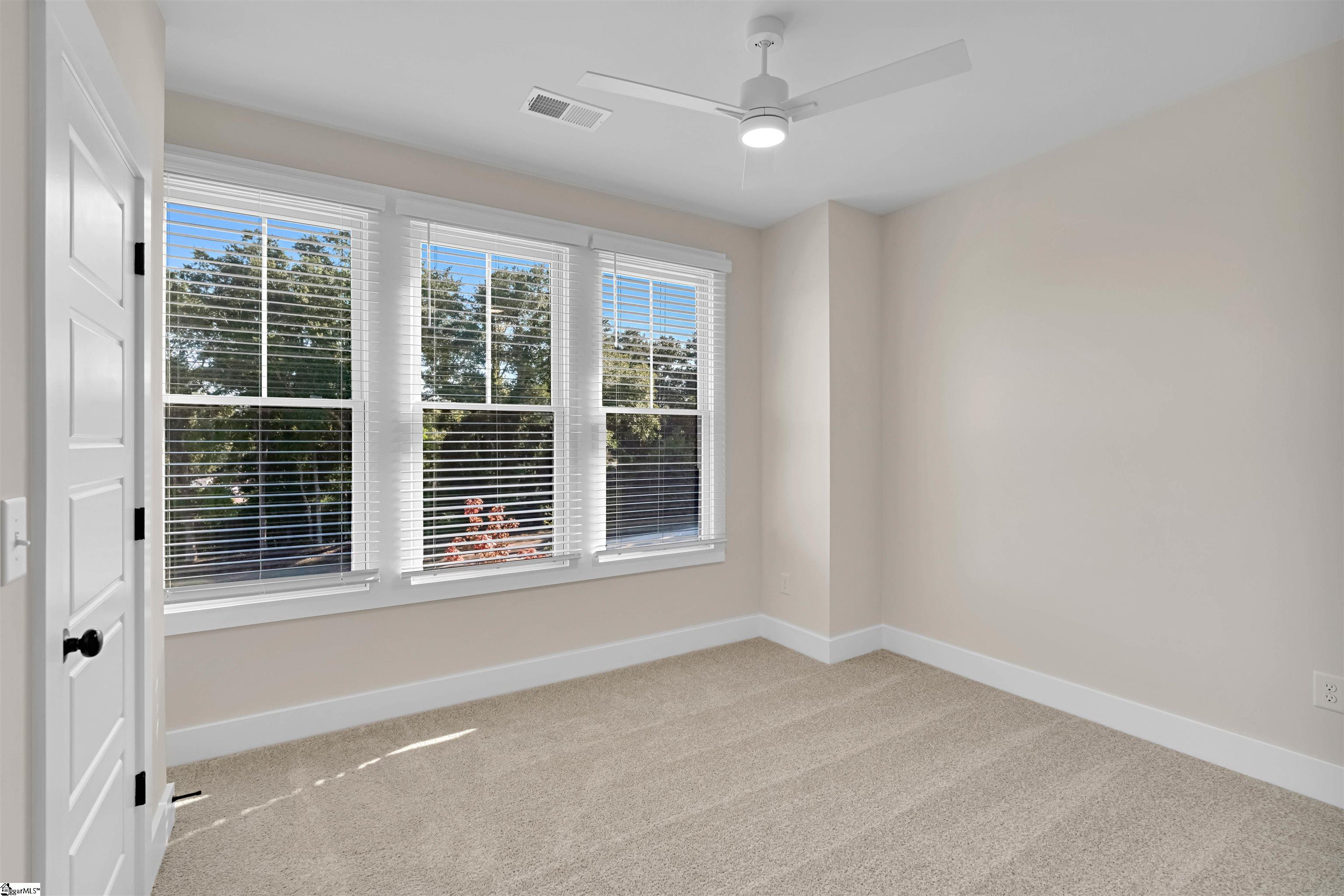 9 Hawthorne Lane Property Photo 19