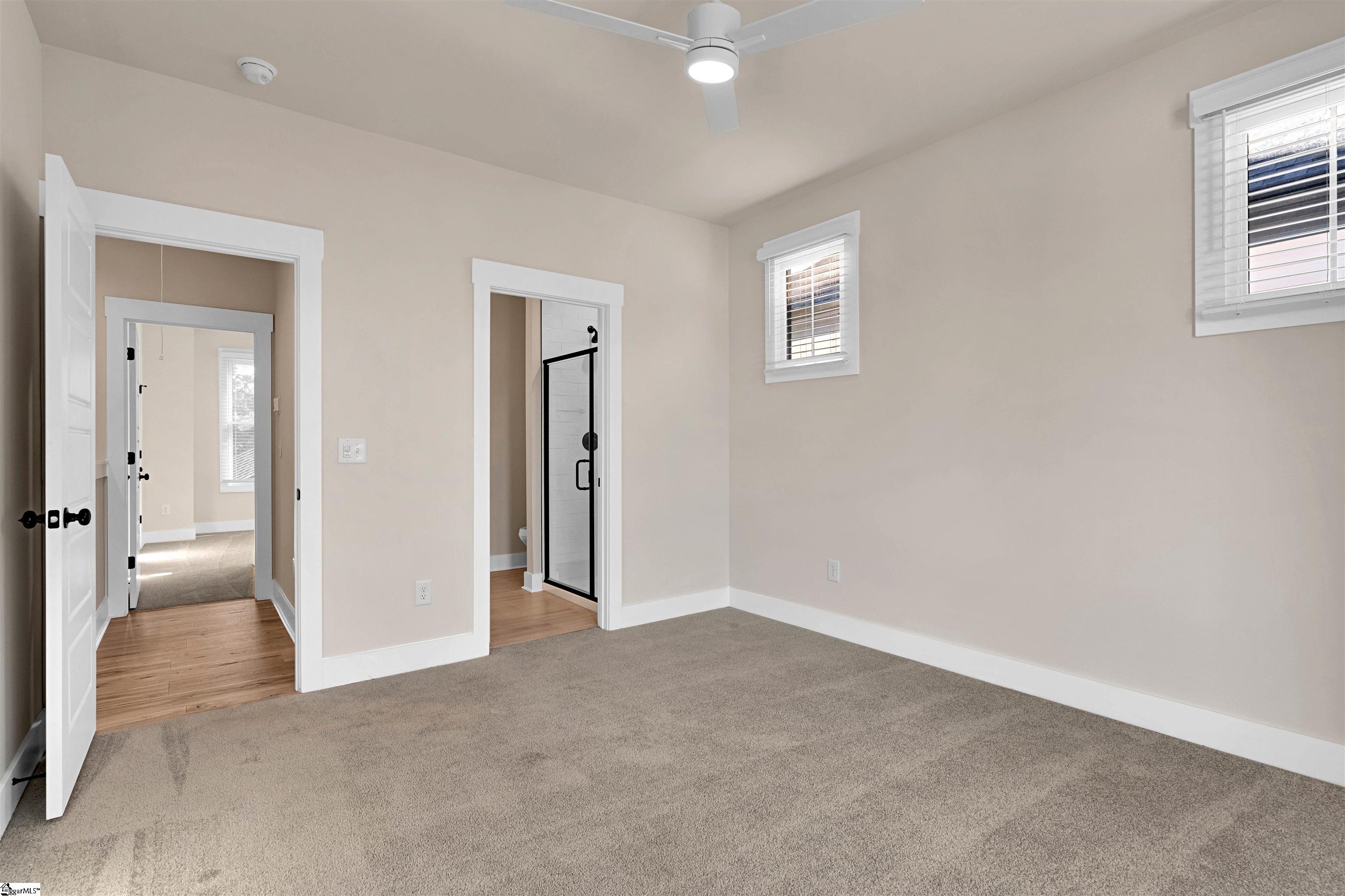 9 Hawthorne Lane Property Photo 18