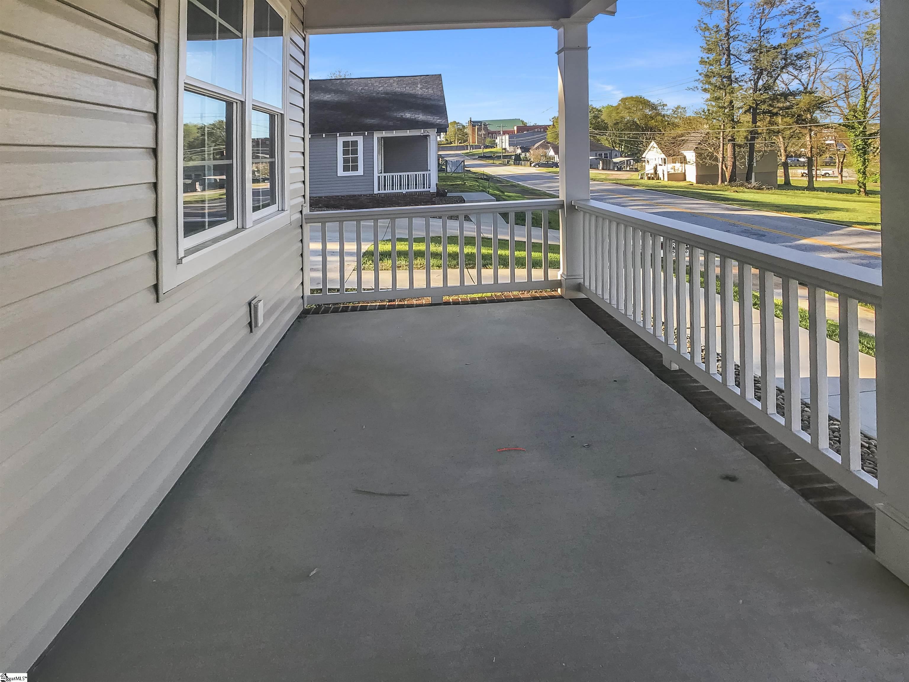 1606880 Property Photo 4