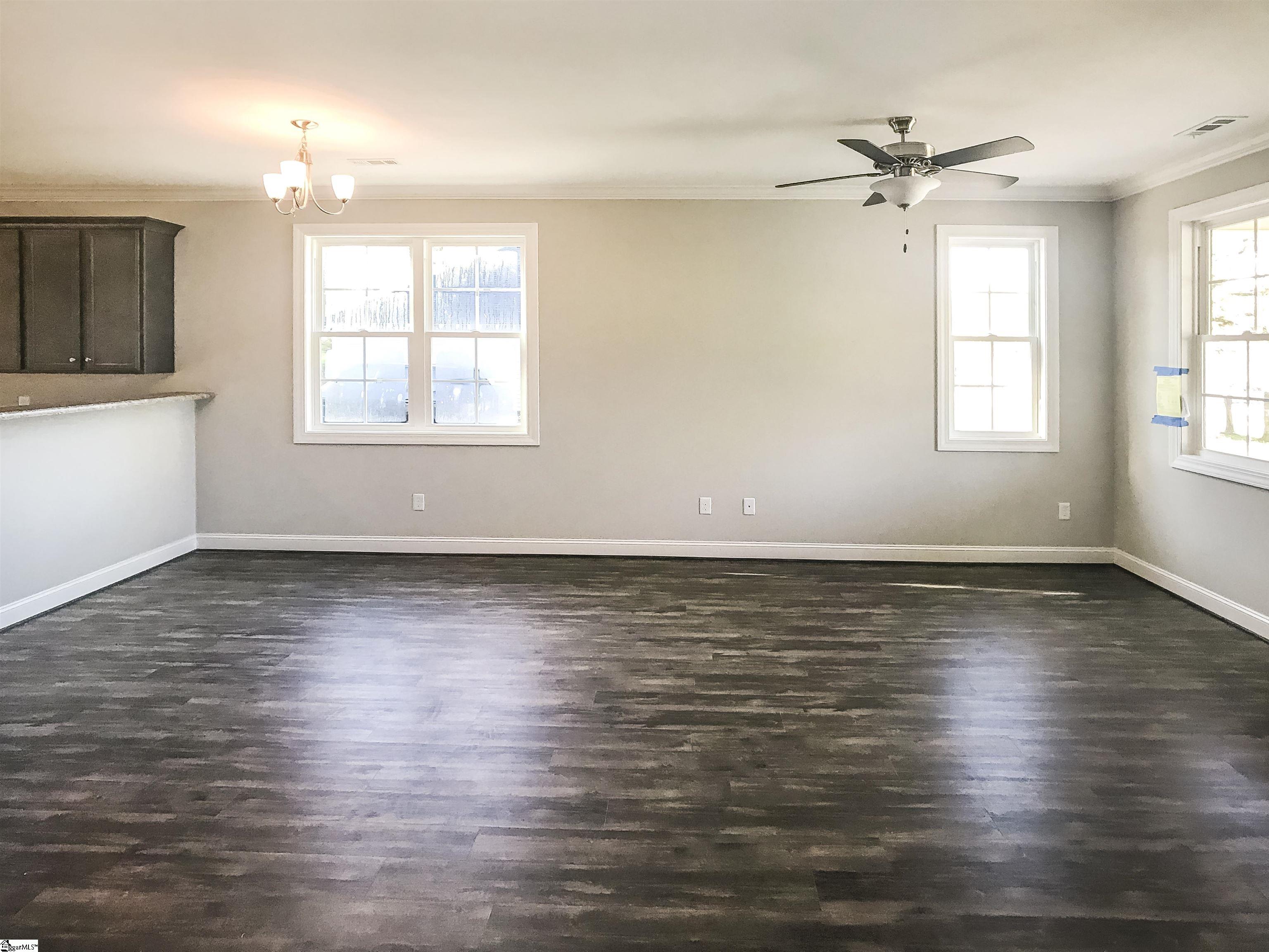 1606880 Property Photo 6