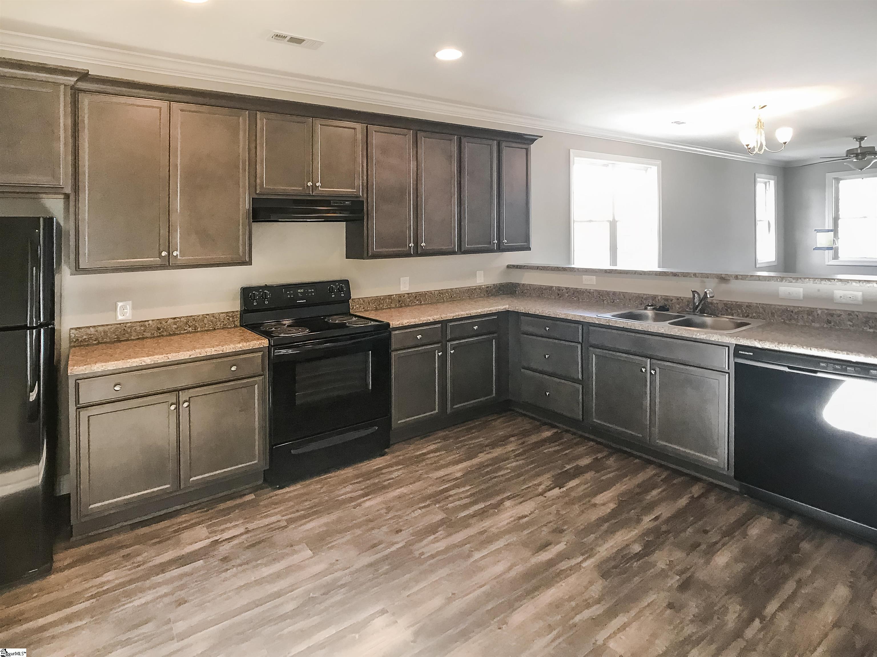 1606880 Property Photo 8