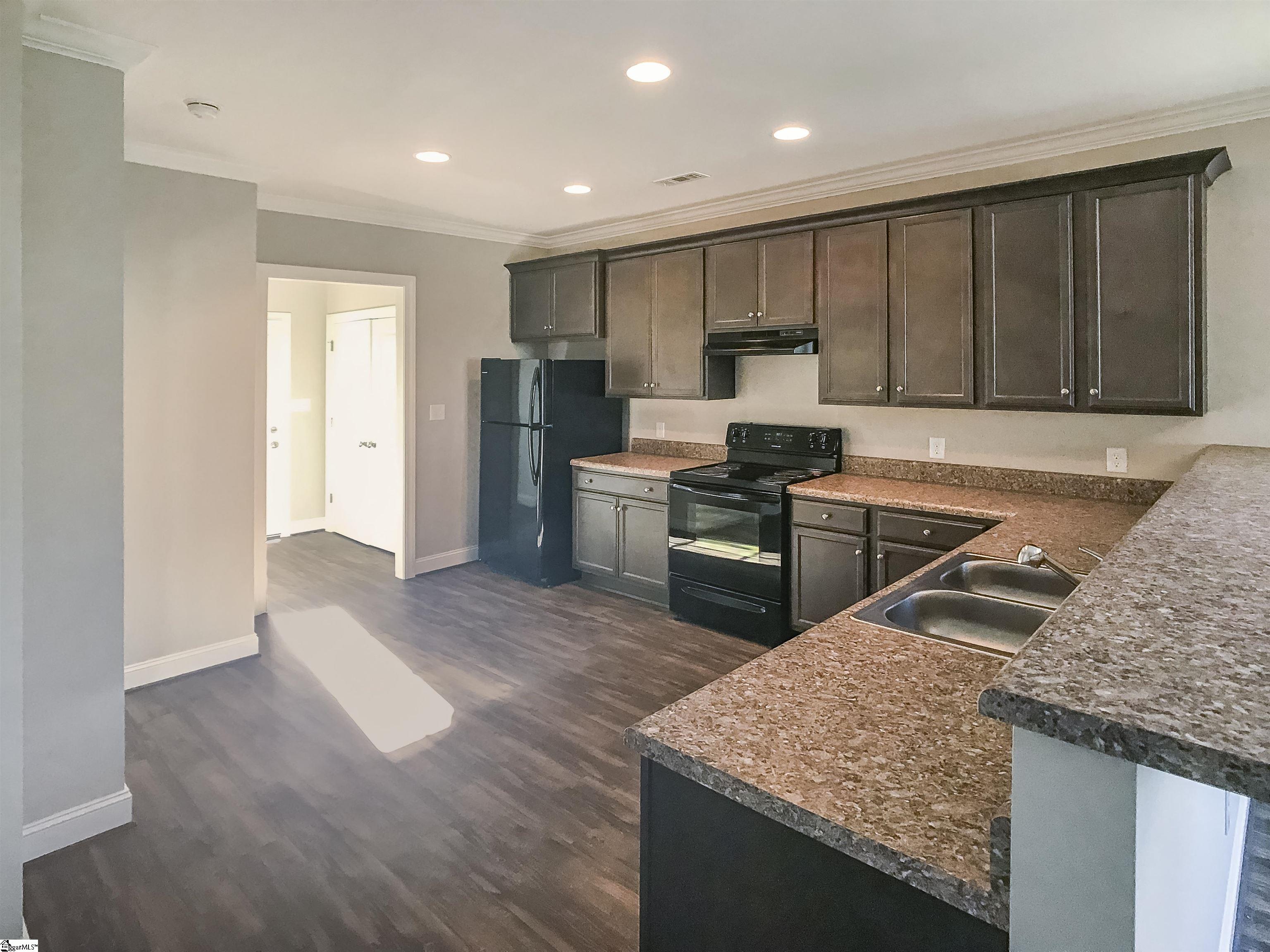 1606880 Property Photo 9