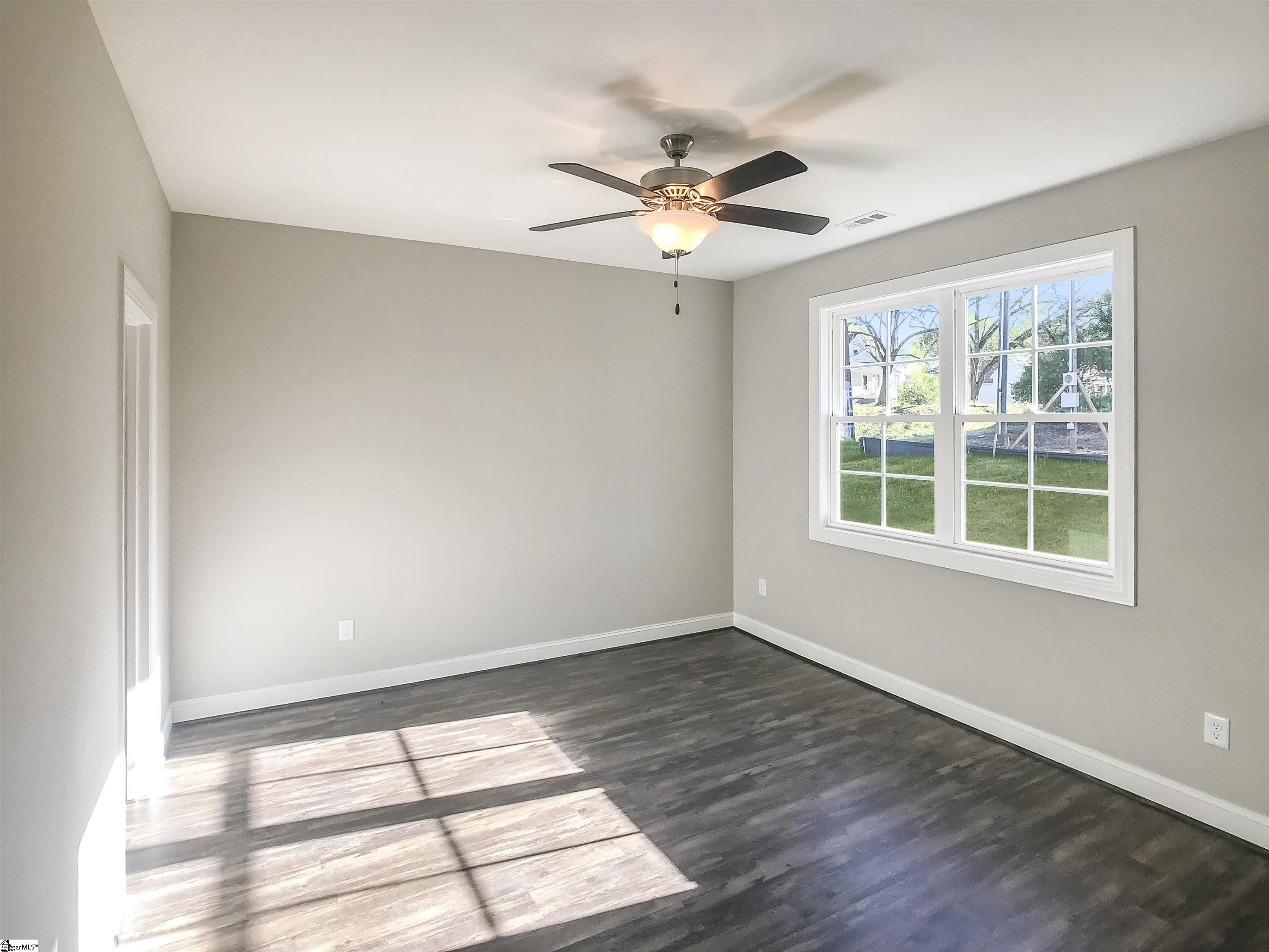 1606880 Property Photo 16