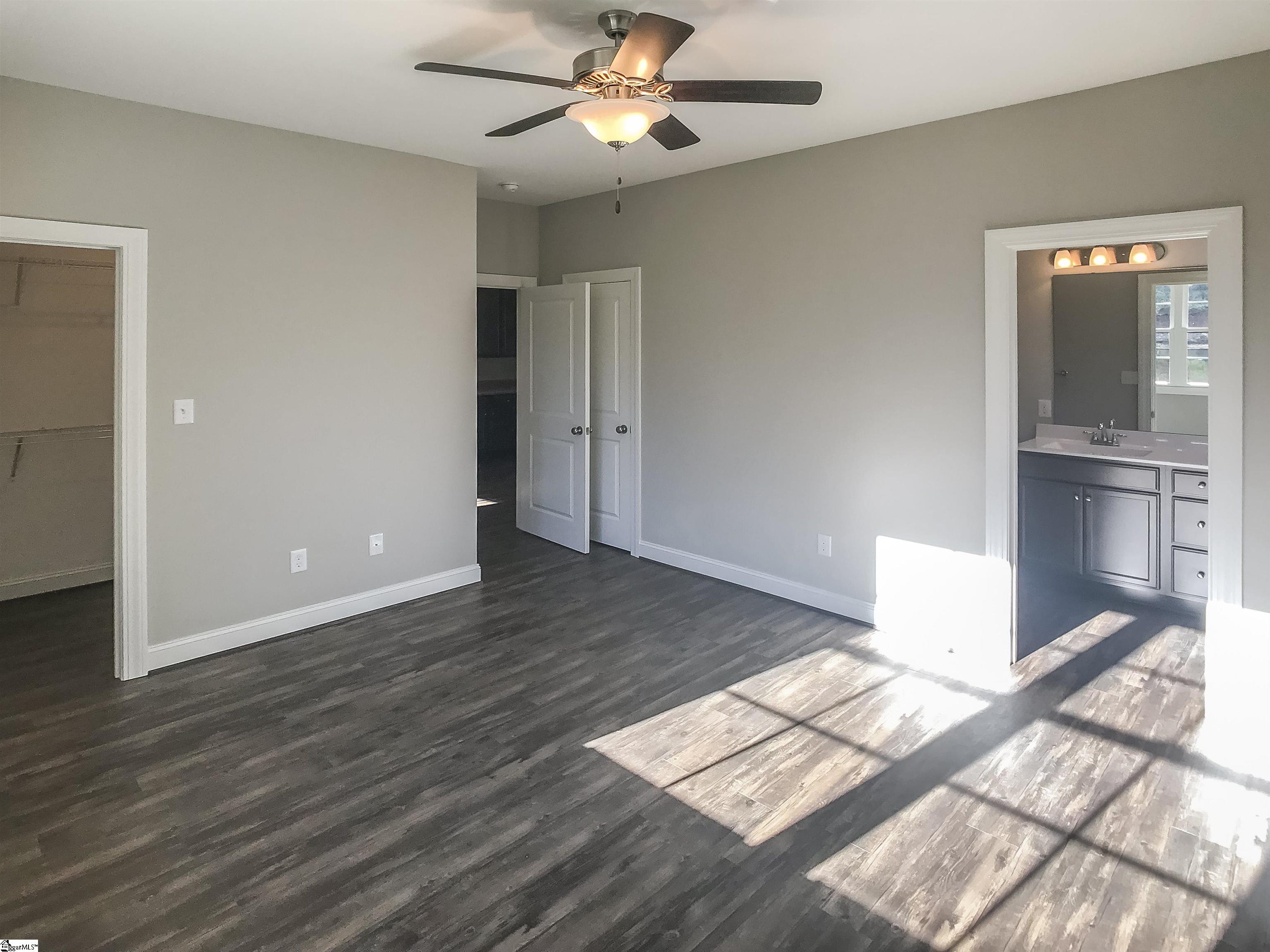 1606880 Property Photo 17