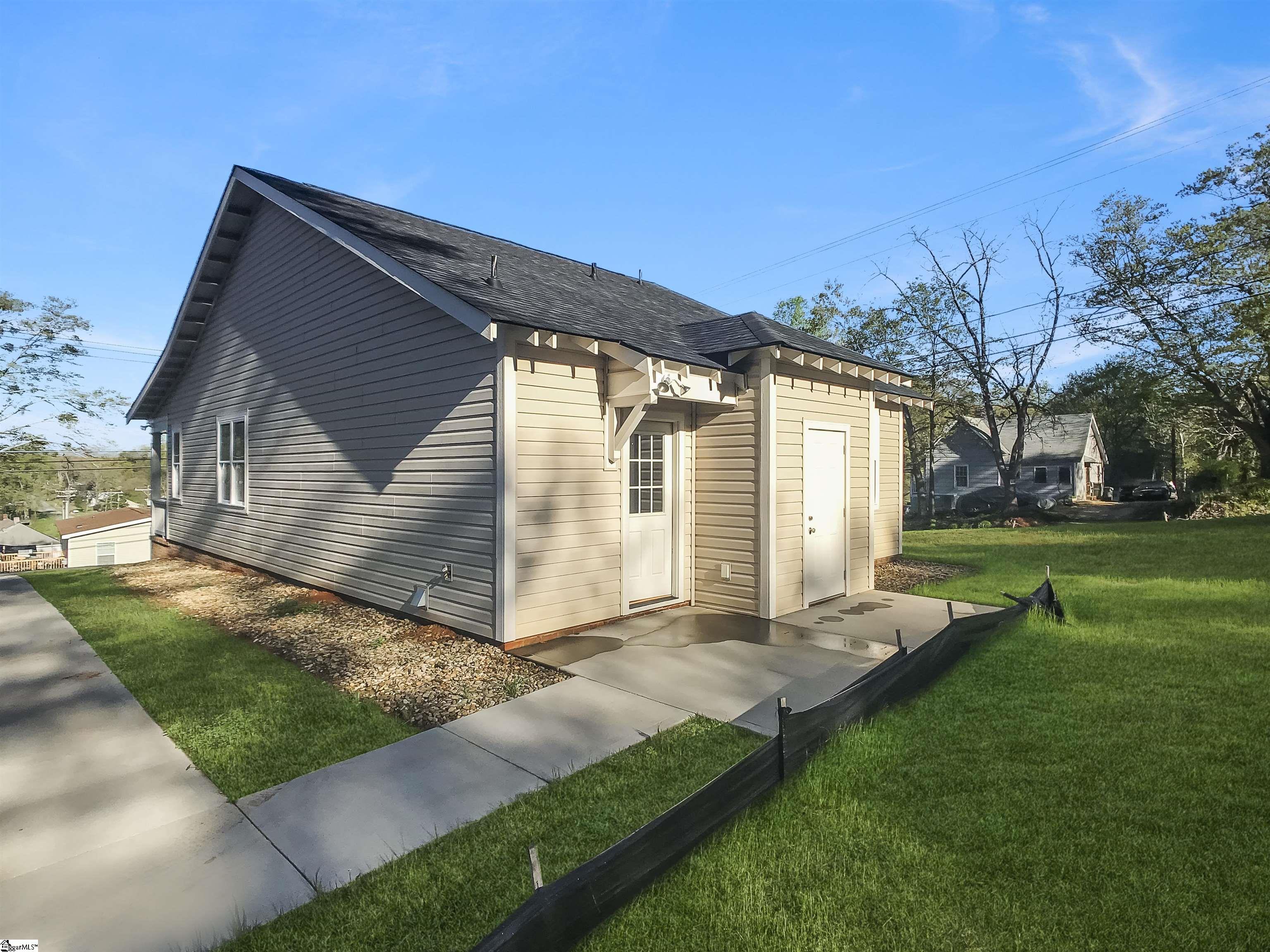 1606880 Property Photo 22