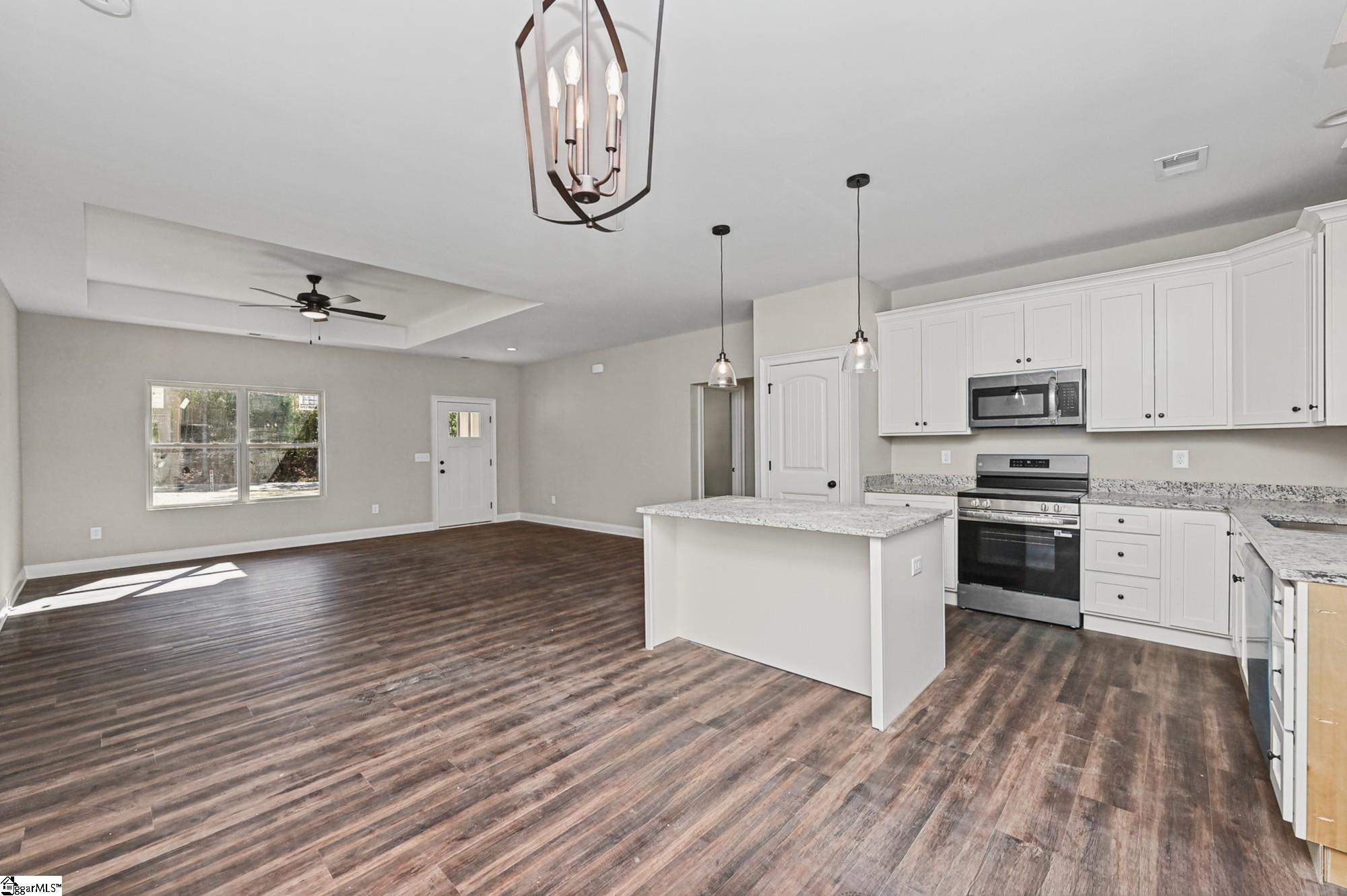 552 Hellams Road Property Photo 14