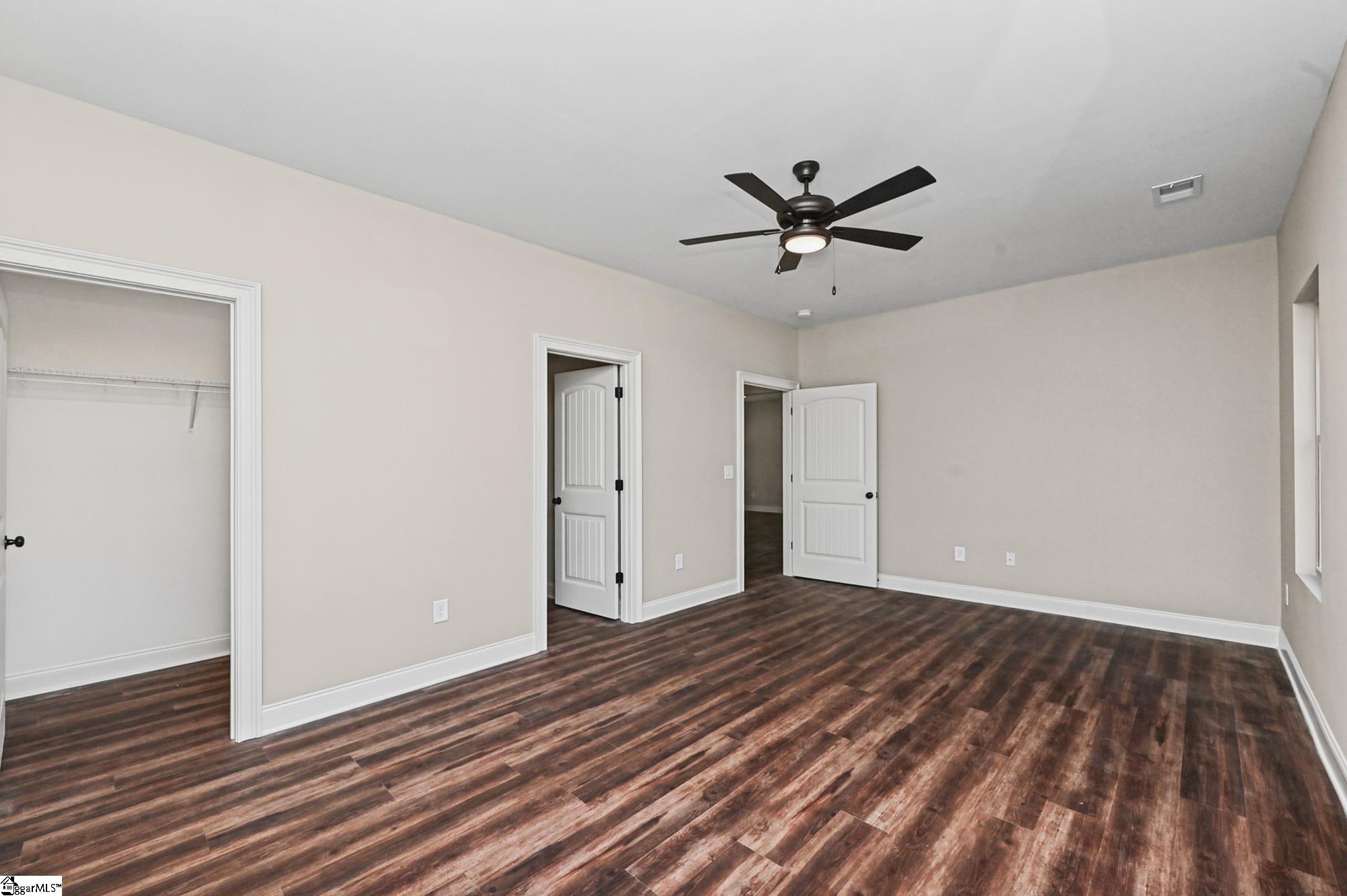 552 Hellams Road Property Photo 18
