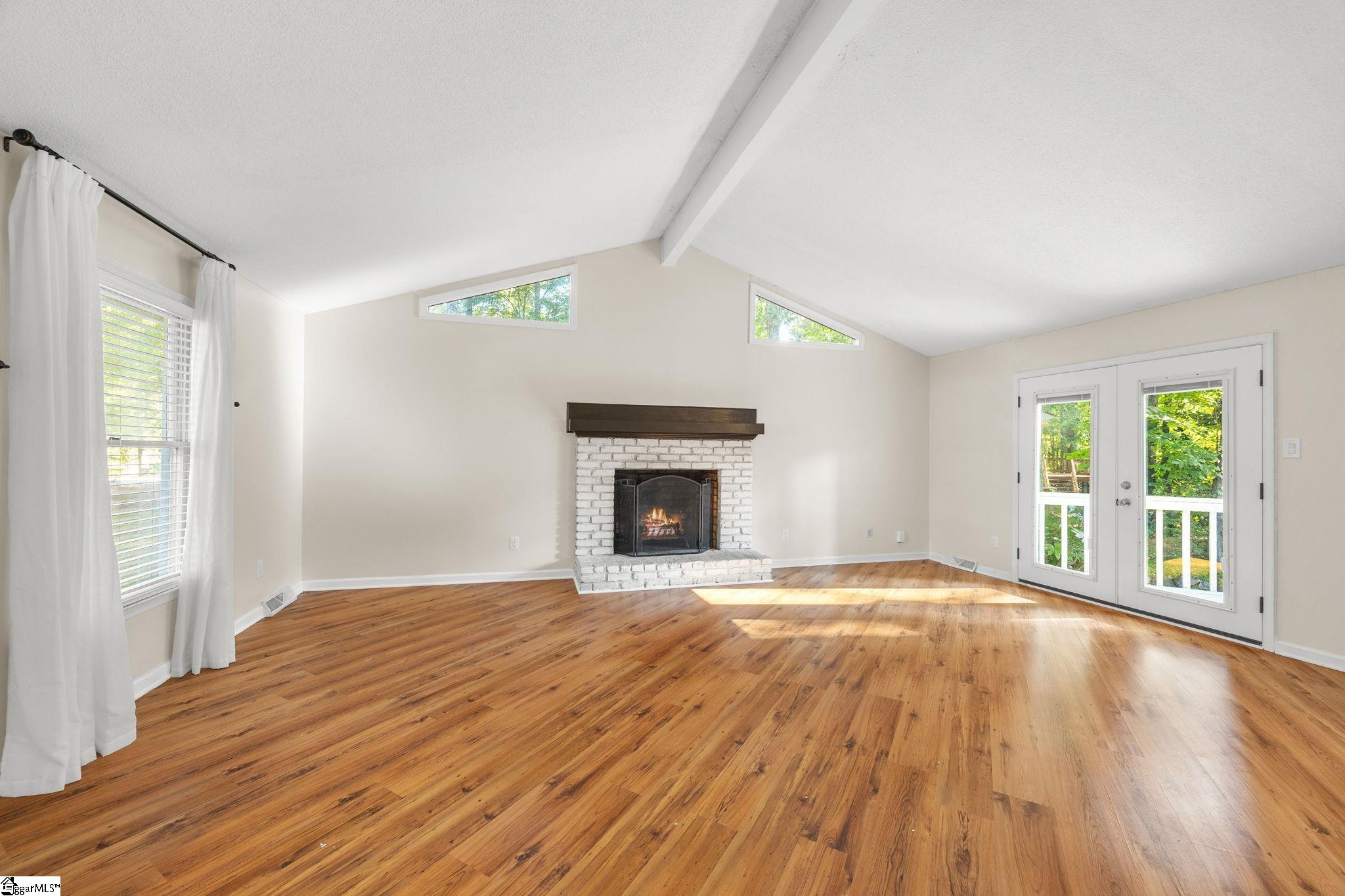 209 Windtree Road Property Photo 3