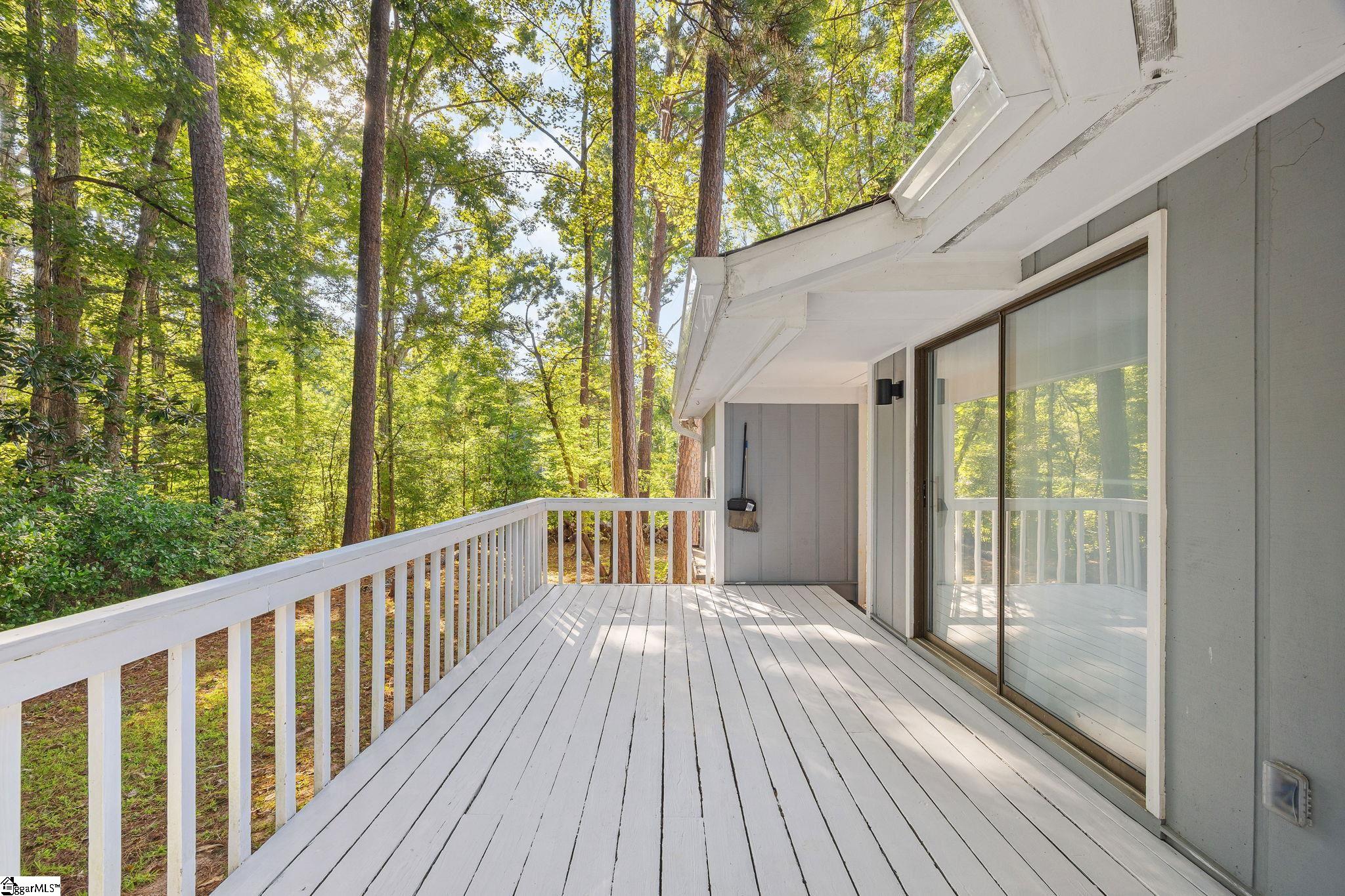209 Windtree Road Property Photo 4