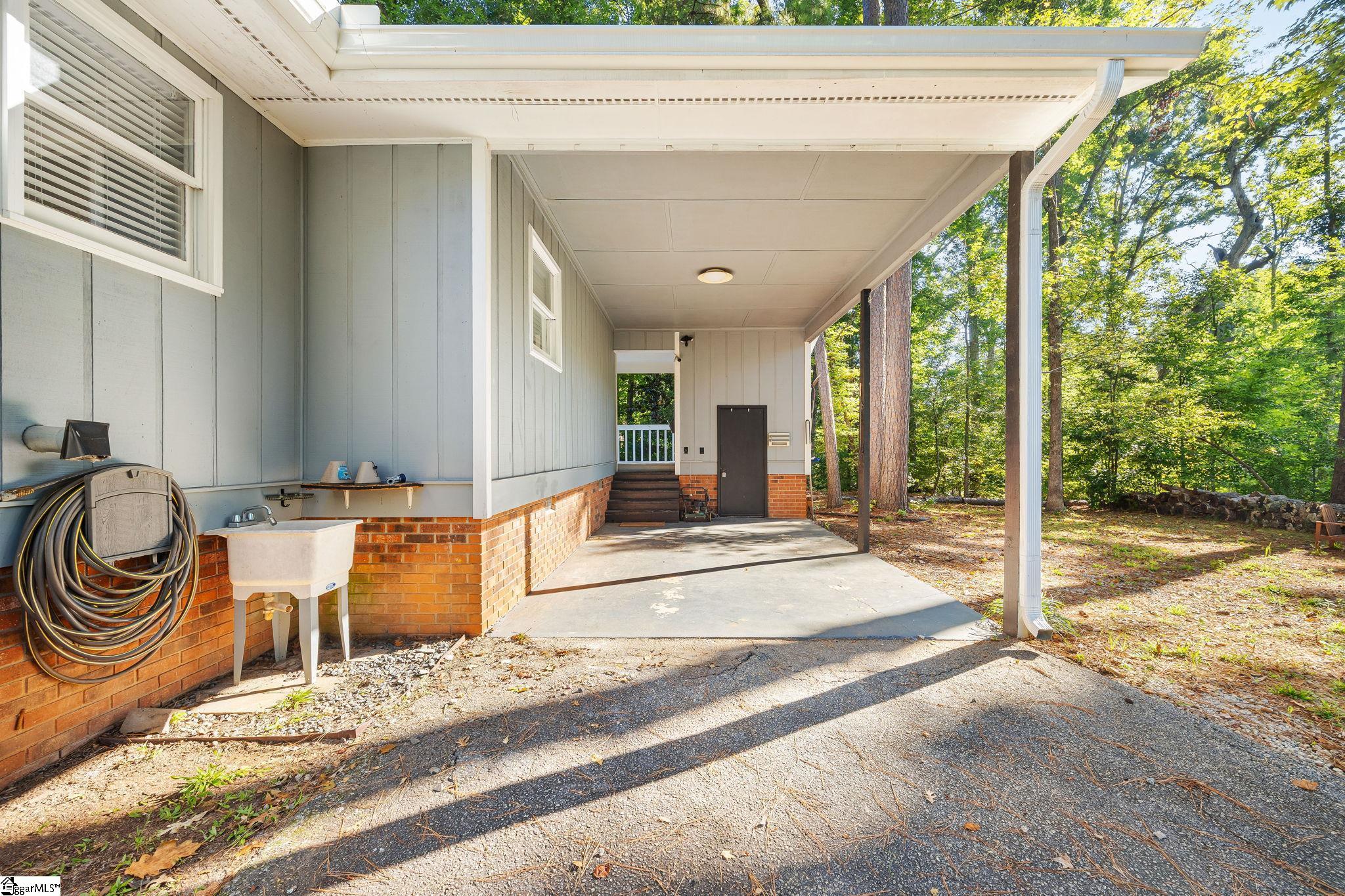 209 Windtree Road Property Photo 21