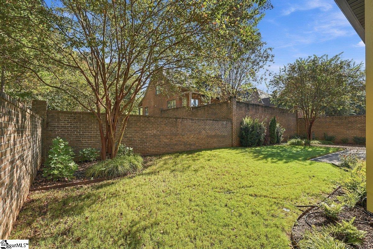350 Laguna Lane Property Photo 49