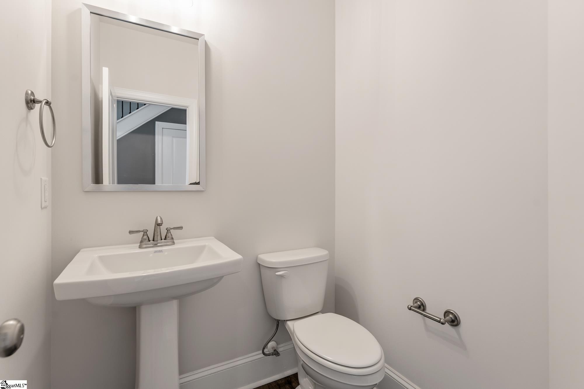 341 Carriage Hill Drive Property Photo 10