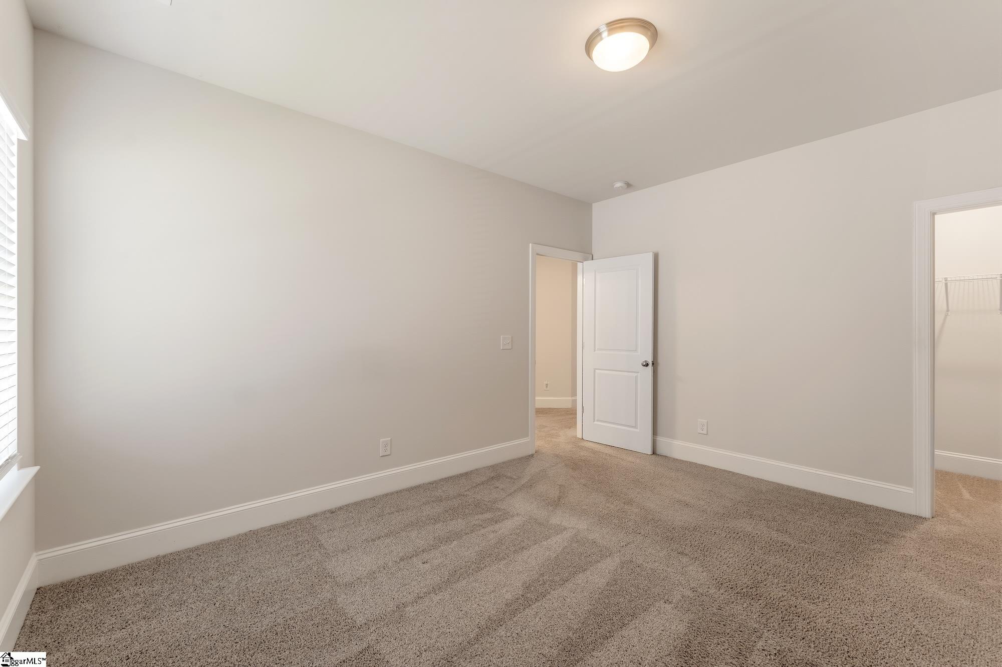 341 Carriage Hill Drive Property Photo 37