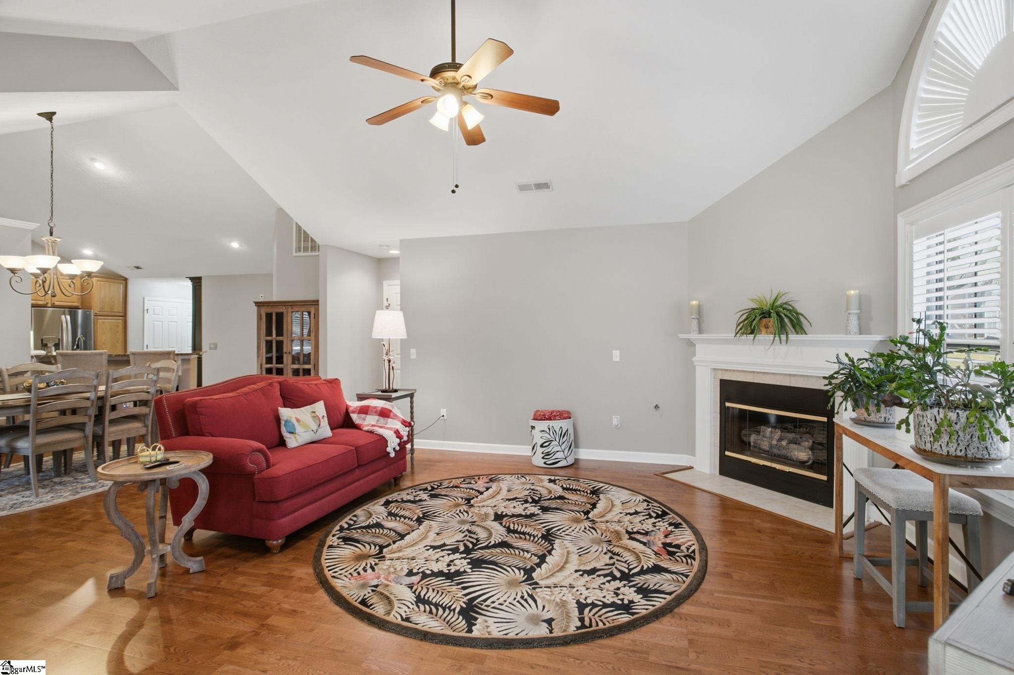 16 Fudora Circle Property Photo 8