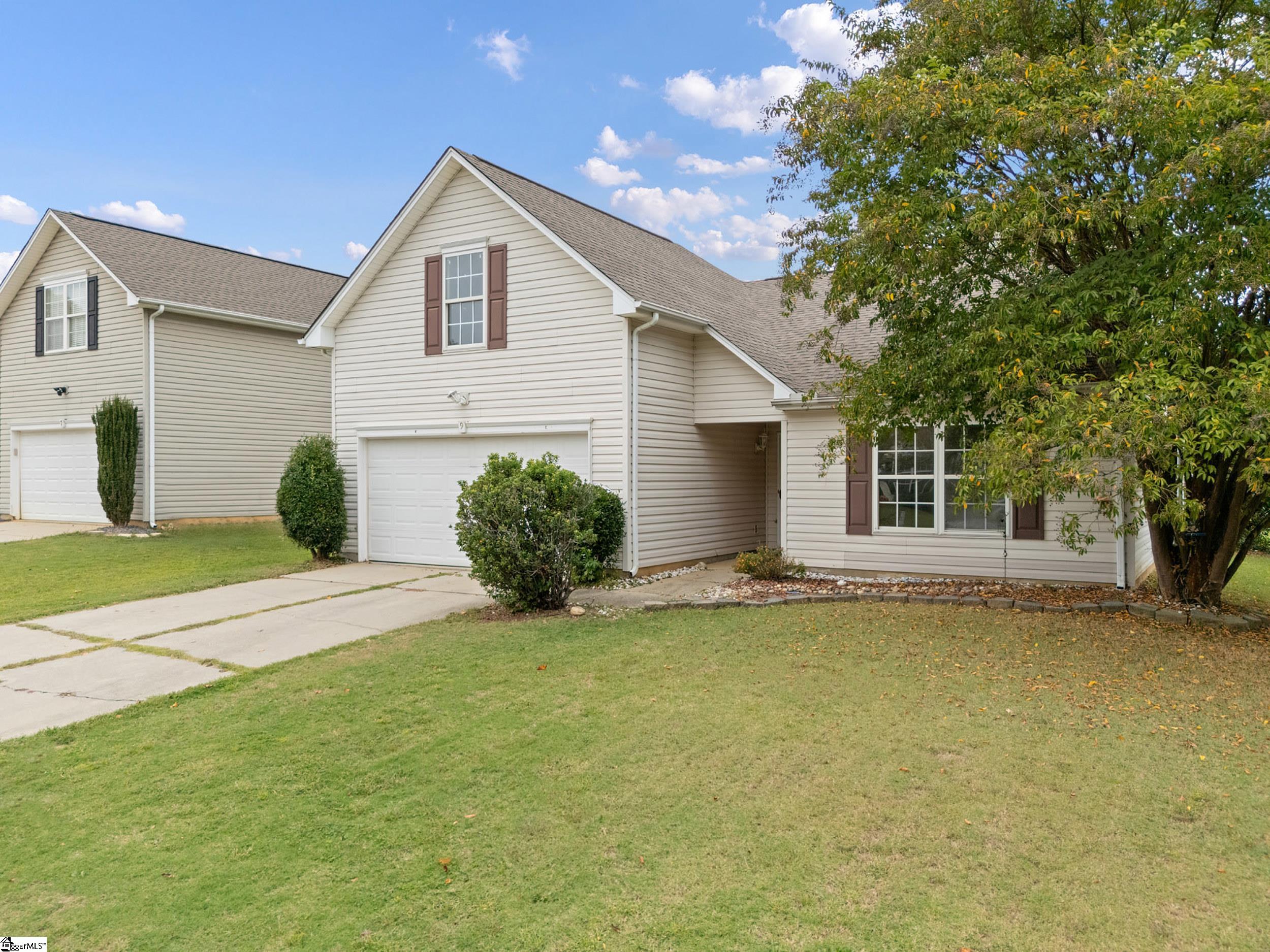 9 Hartwell Drive Property Photo 3