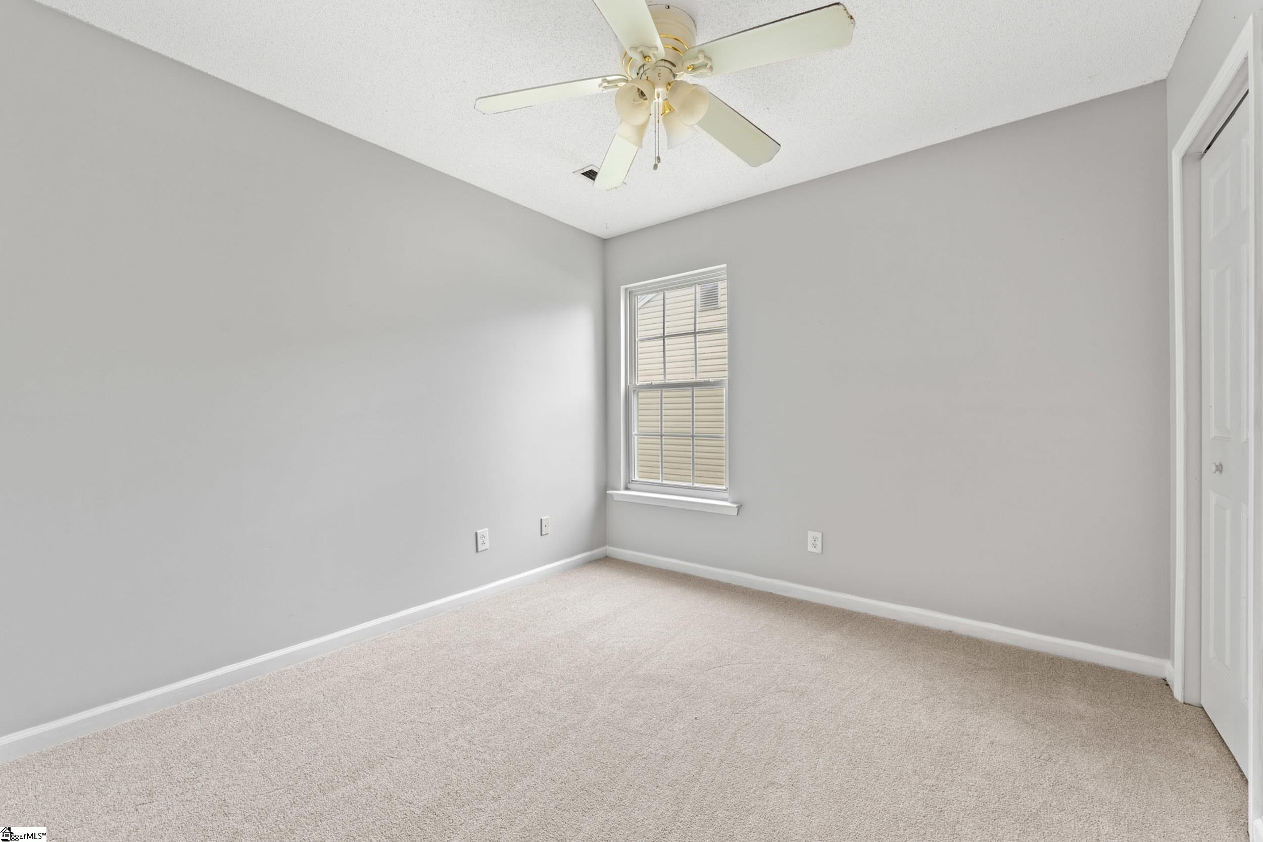 9 Hartwell Drive Property Photo 13