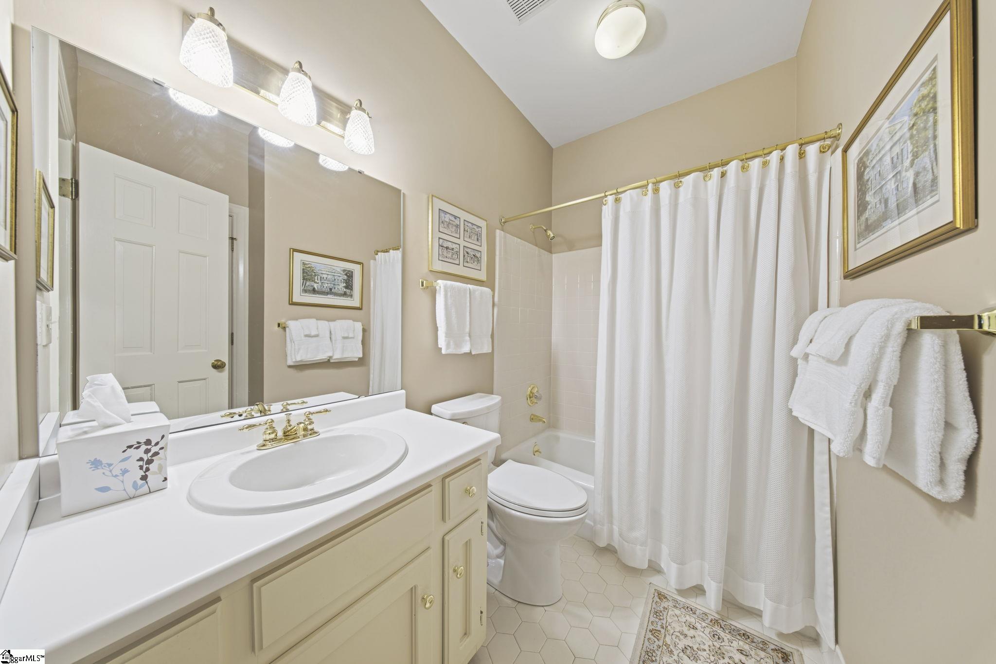 210 Valley Oak Drive Property Photo 22