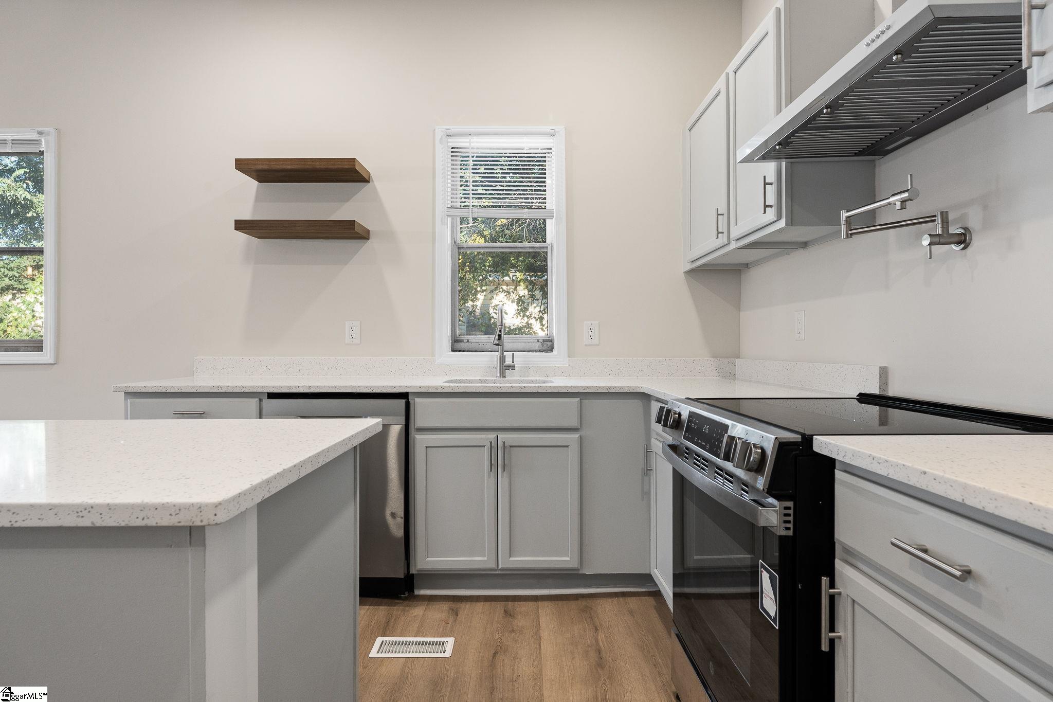 110 Ninth Street Property Photo 10