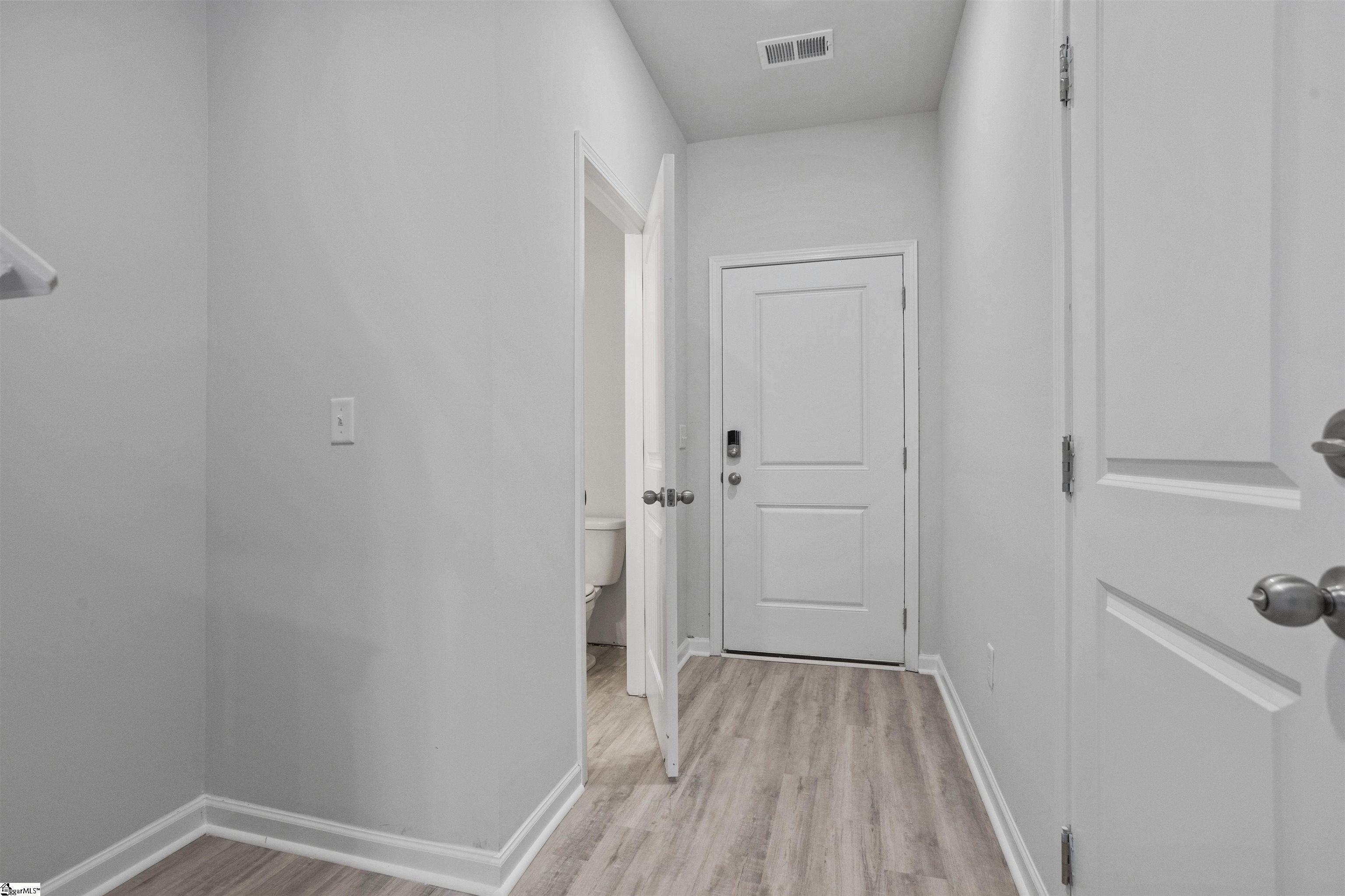 313 Parksville Place Property Photo 4
