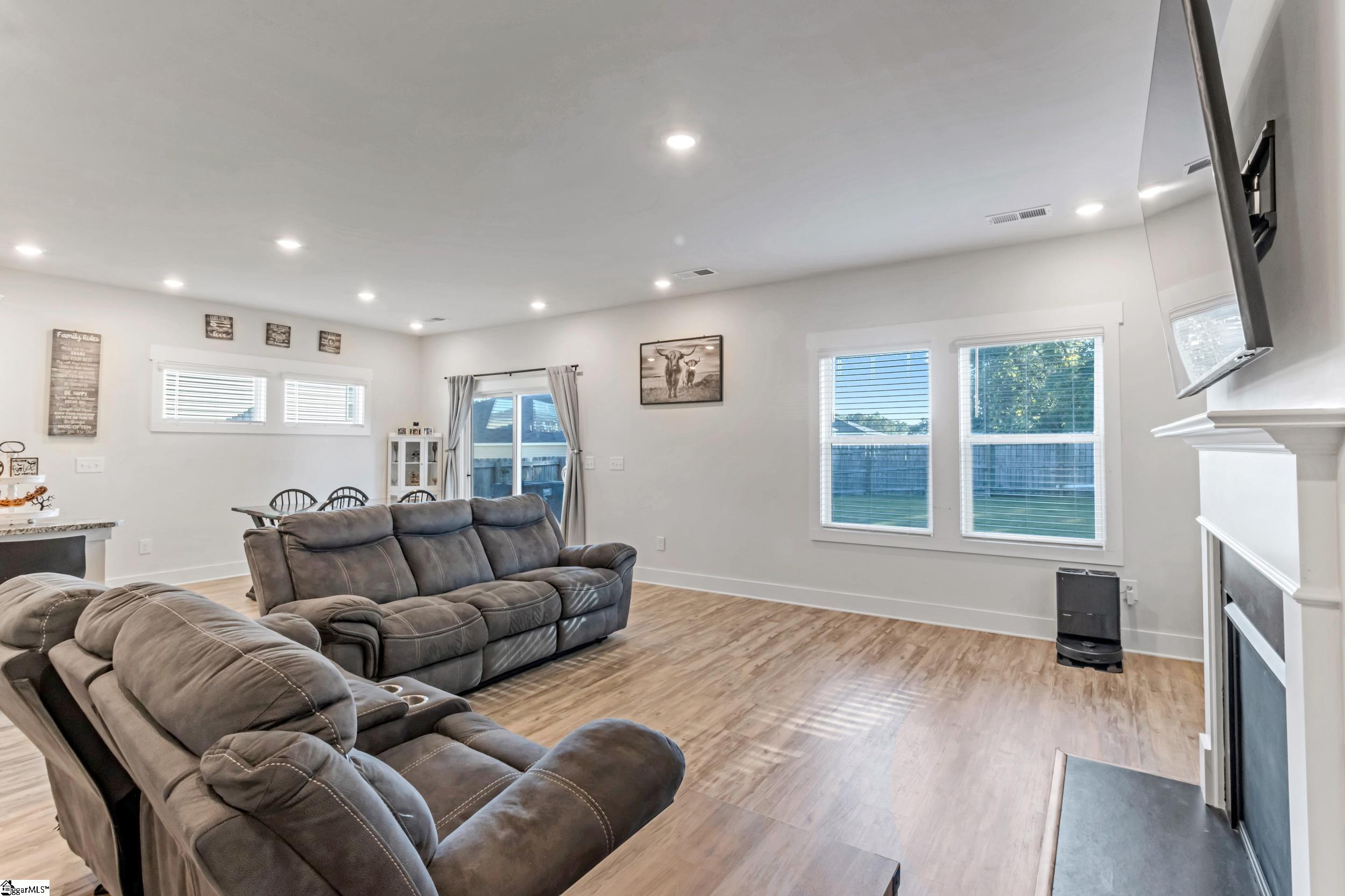 103 Pewter Circle Property Photo 15