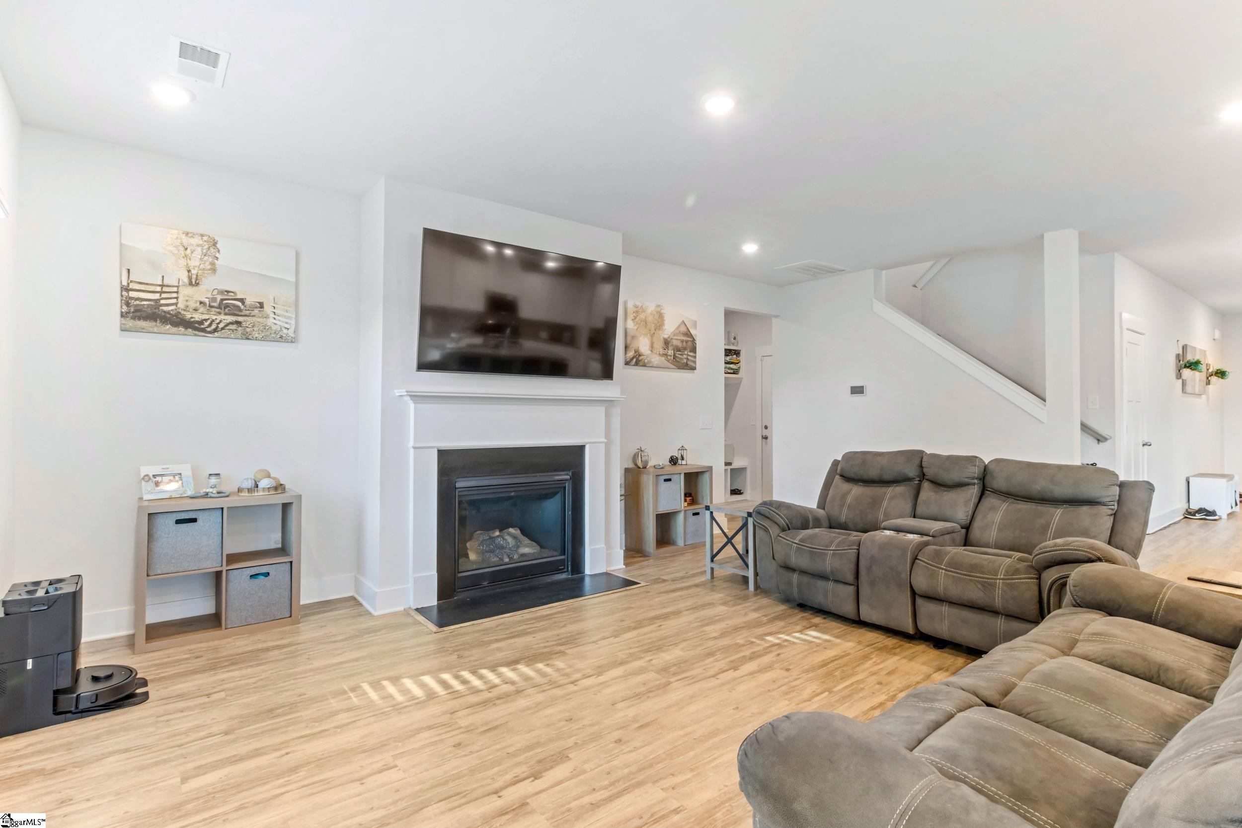 103 Pewter Circle Property Photo 16