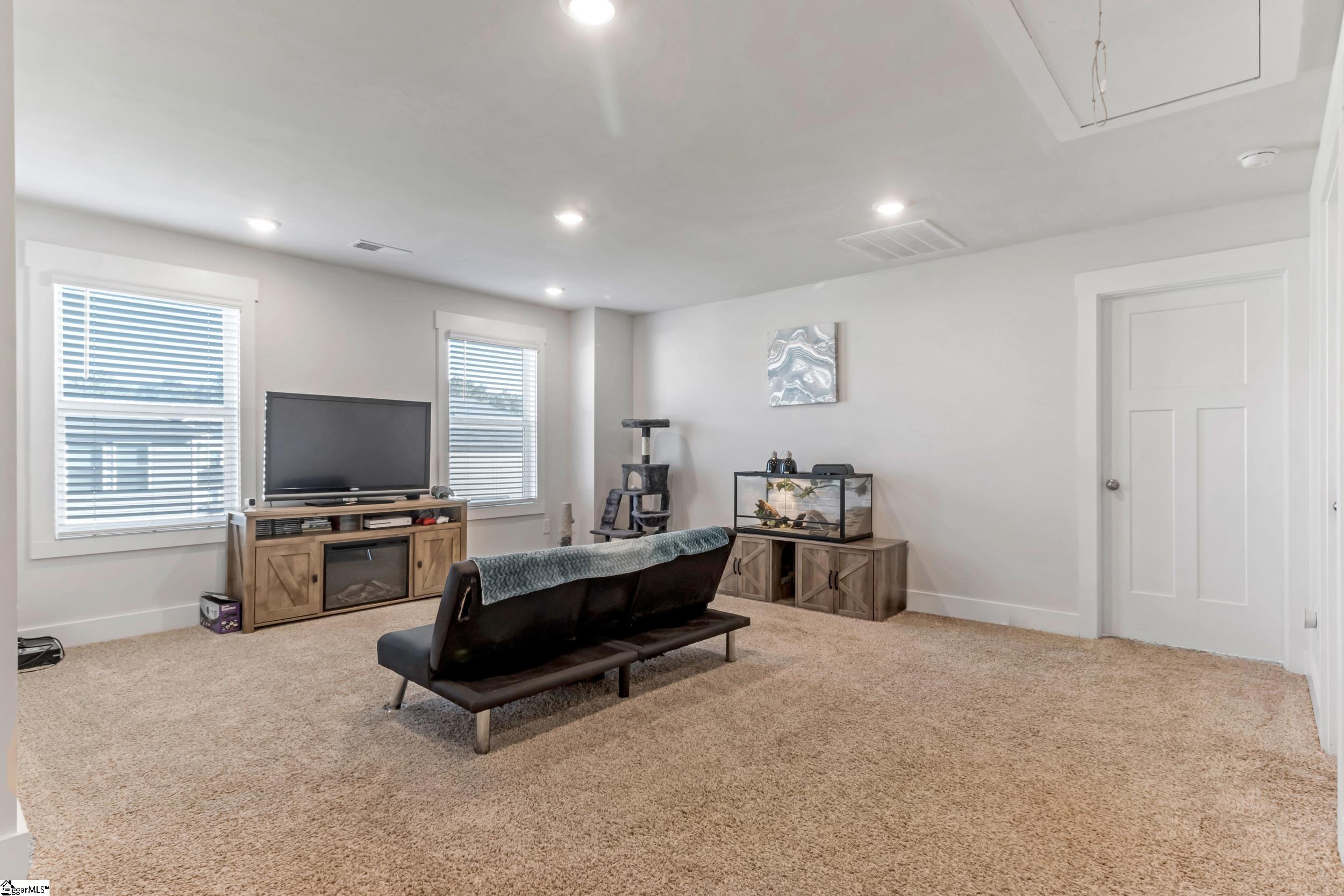 103 Pewter Circle Property Photo 23
