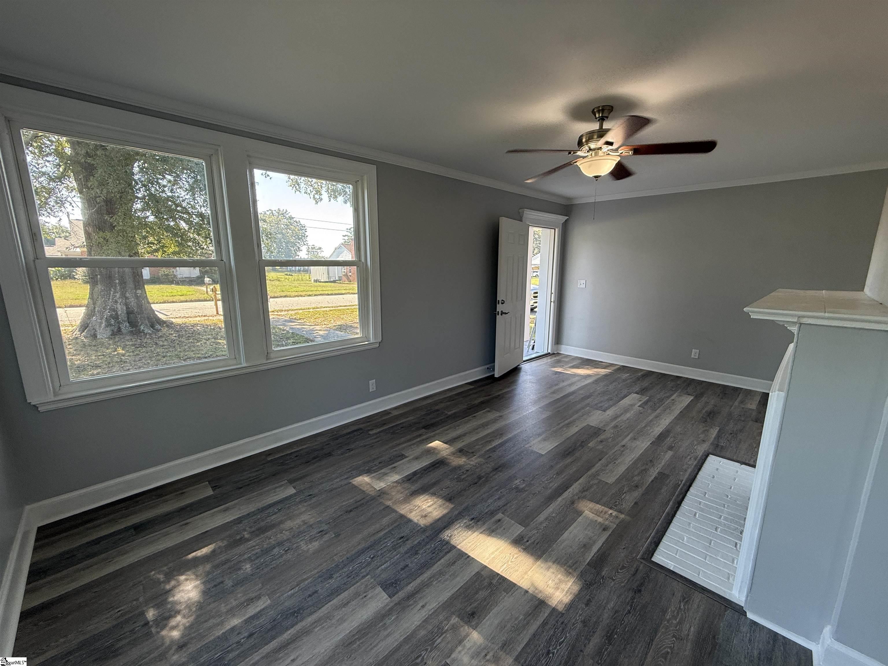 402 Pickens Street Property Photo 5