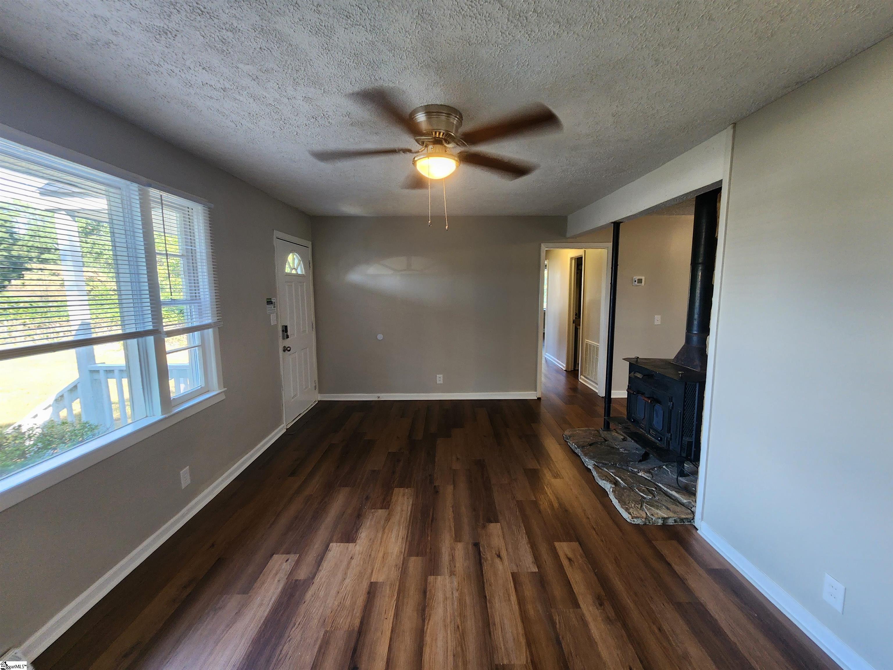 28 Kay Drive Property Photo 4