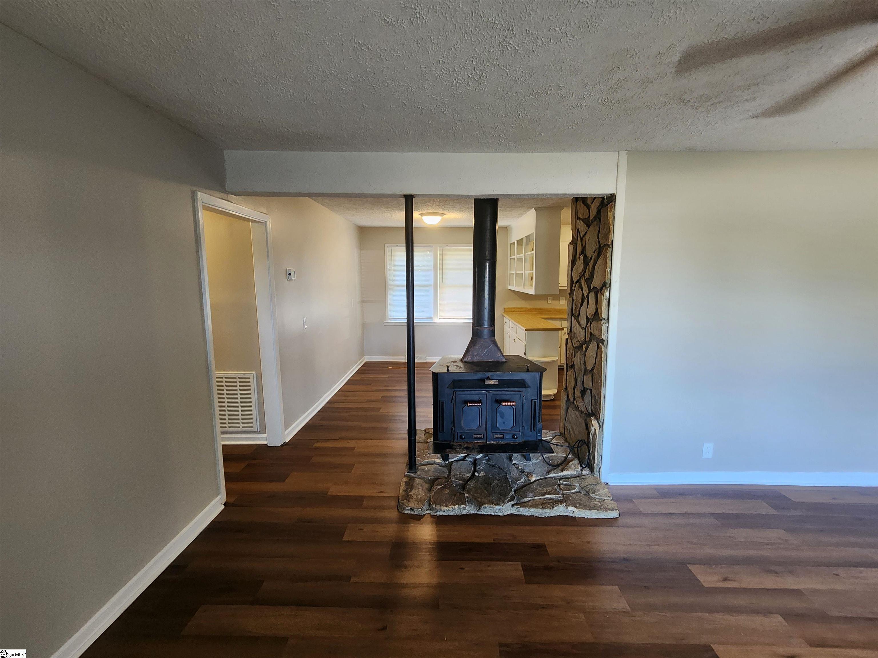 28 Kay Drive Property Photo 5